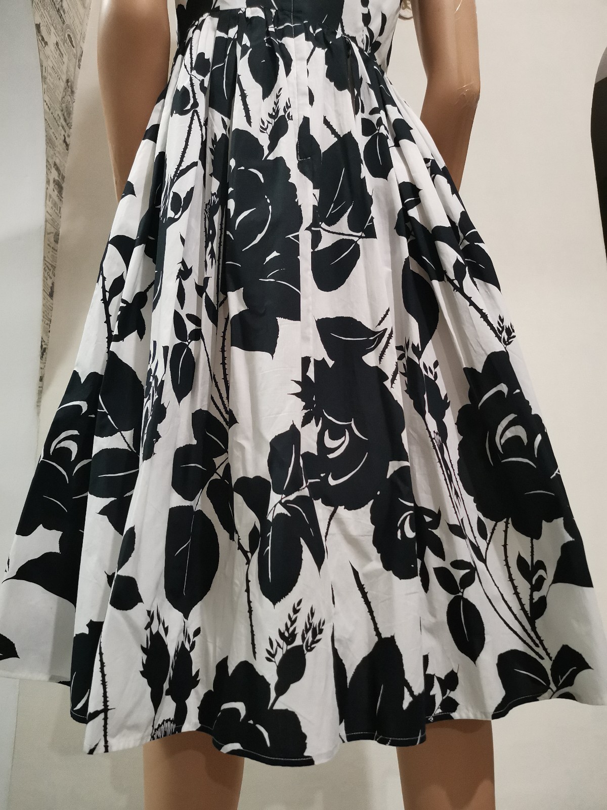 🆓US🛃 FW2015 Dolce&Gabbana black roses floral printed cotton dress IT 42