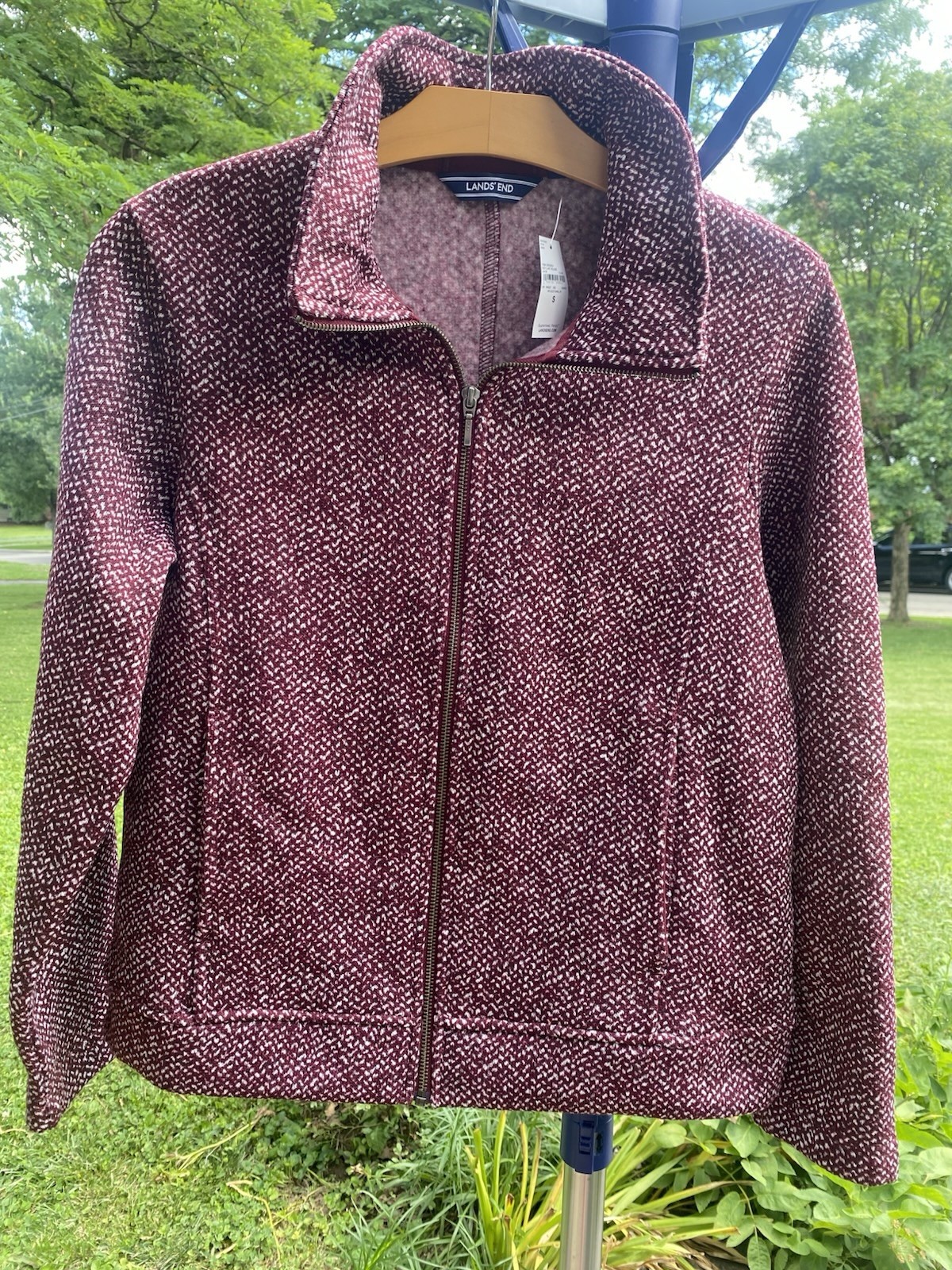 Women’s Lands’ End WR Fleece Funnel jacket Deep Claret Size Small Zipper Pockets