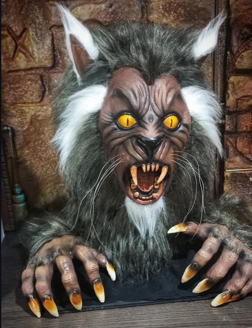 Michael Jackson Thriller (Werewolf Mask + Hands) Iconic 80s Pop Culture Horror