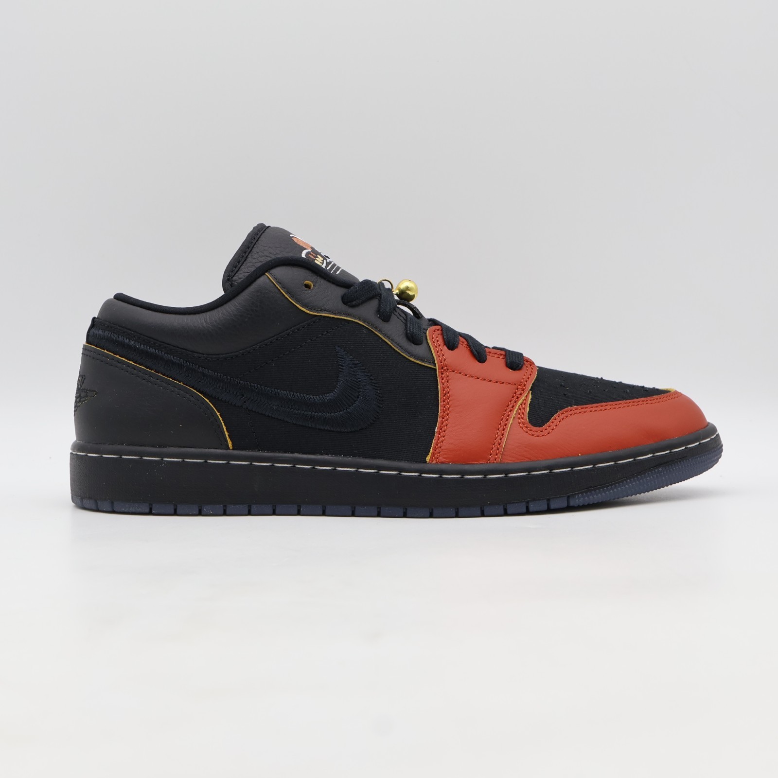 IQ3460-010 Nike Air Jordan 1 Low SE Lucky Cat (Men’s)