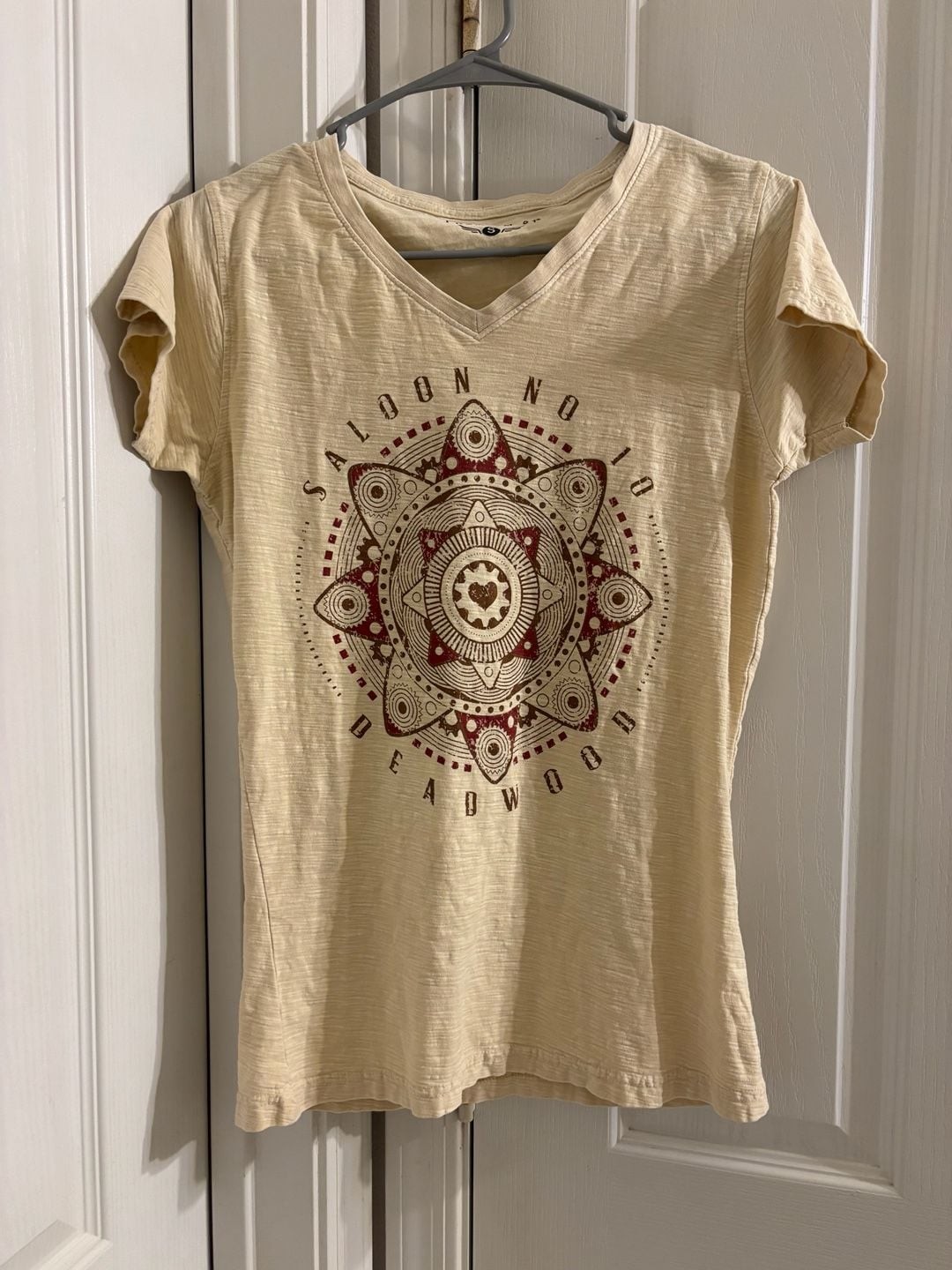 Premium 51 Saloon No 10 Deadwood Mandala Graphic V-Neck Slub Tee