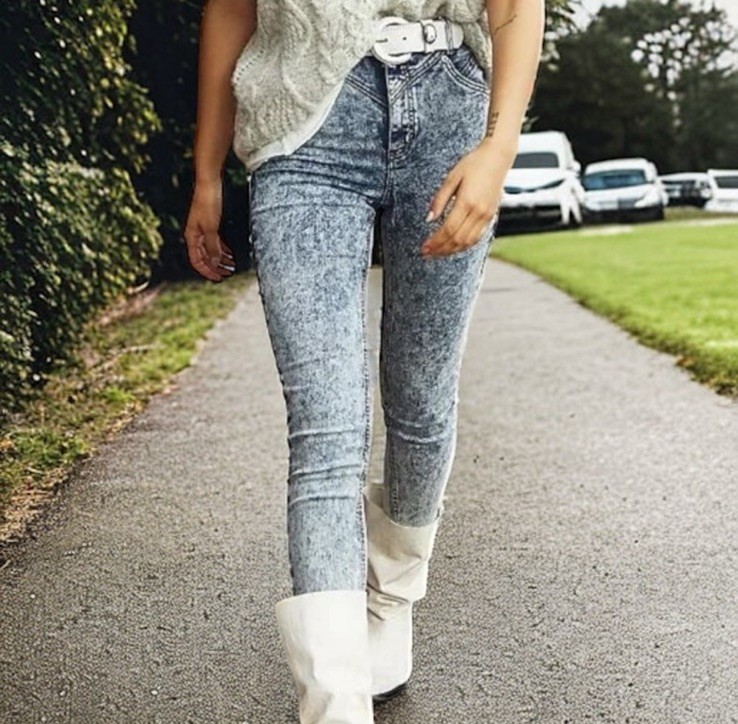 We The Free People Women Jeans 24 Denim Skinny Wash Acid Wash 27.5 in Inseam NWT