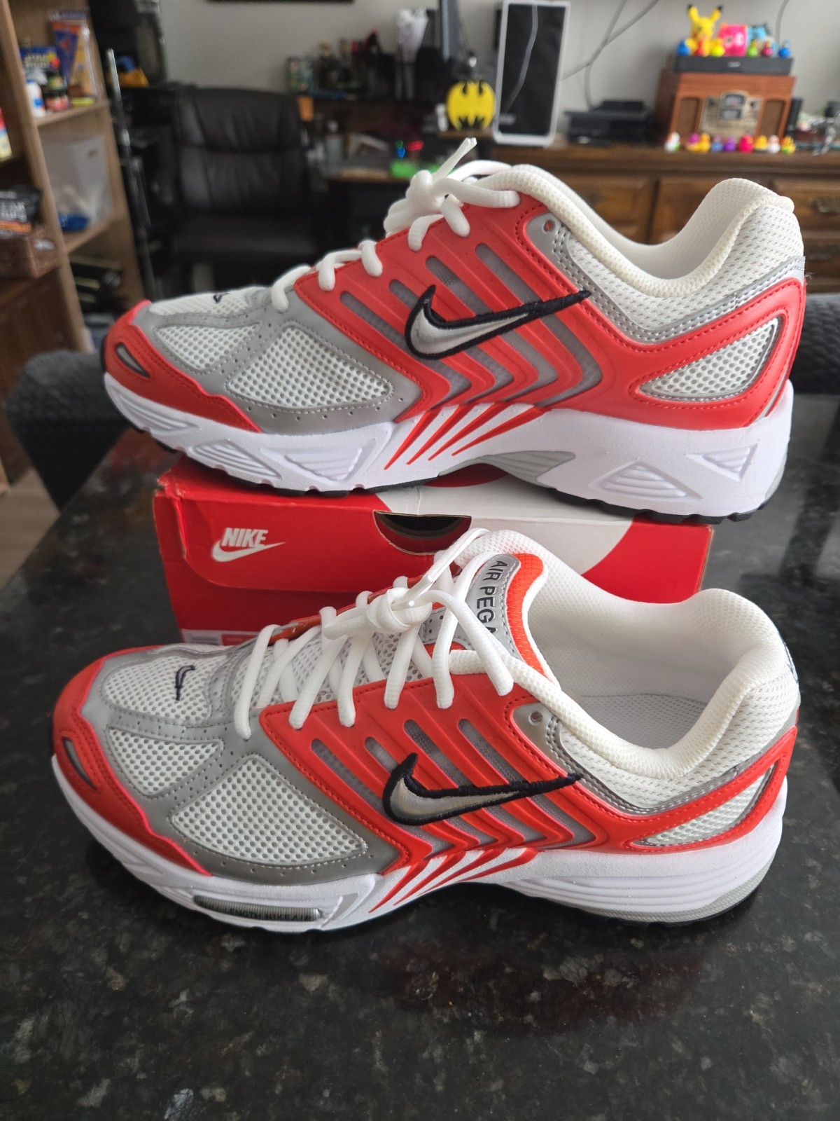 Size 9.5 – Nike Air Pegasus 2K5 Picante Red