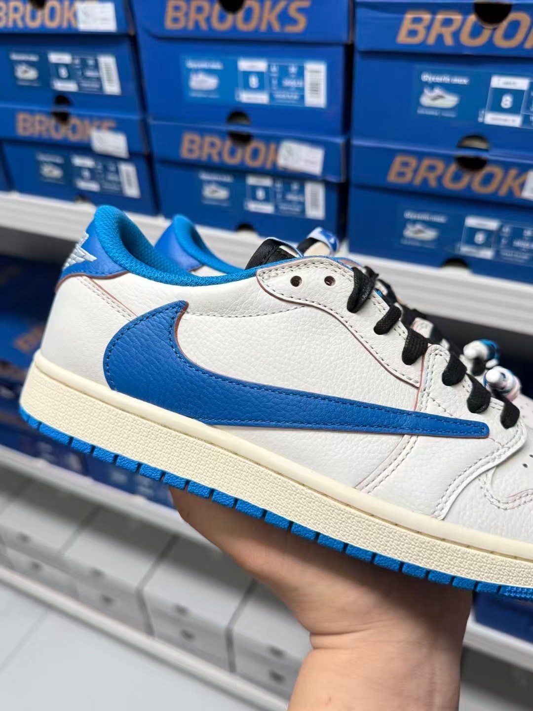 DM7866-104 Fragment Design x Travis Scott x Air Jordan 1 Retro Low Free shipping