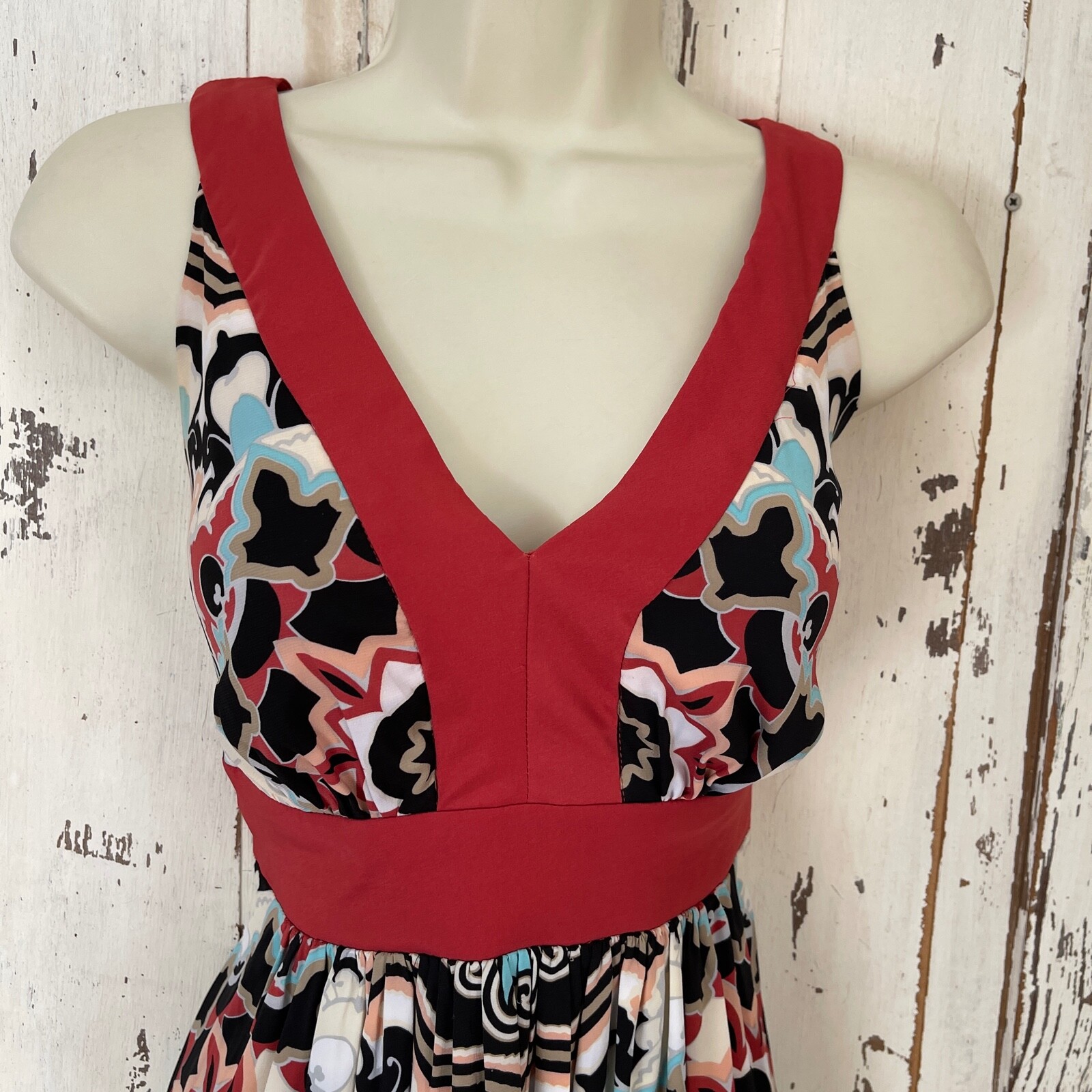 Trulli Size 2 Womans Black Blue Beige White Rust Sleeveless Summer Classy Dress