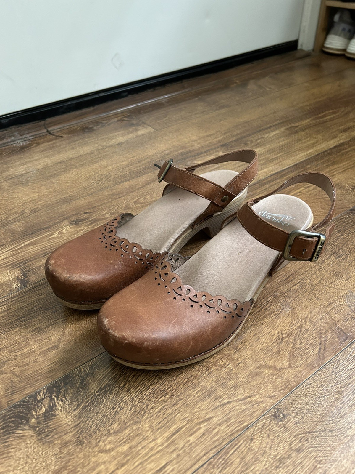 Dansko Women’s Brown Leather Marta Mary Jane Clogs Shoes Sz 38 / 8