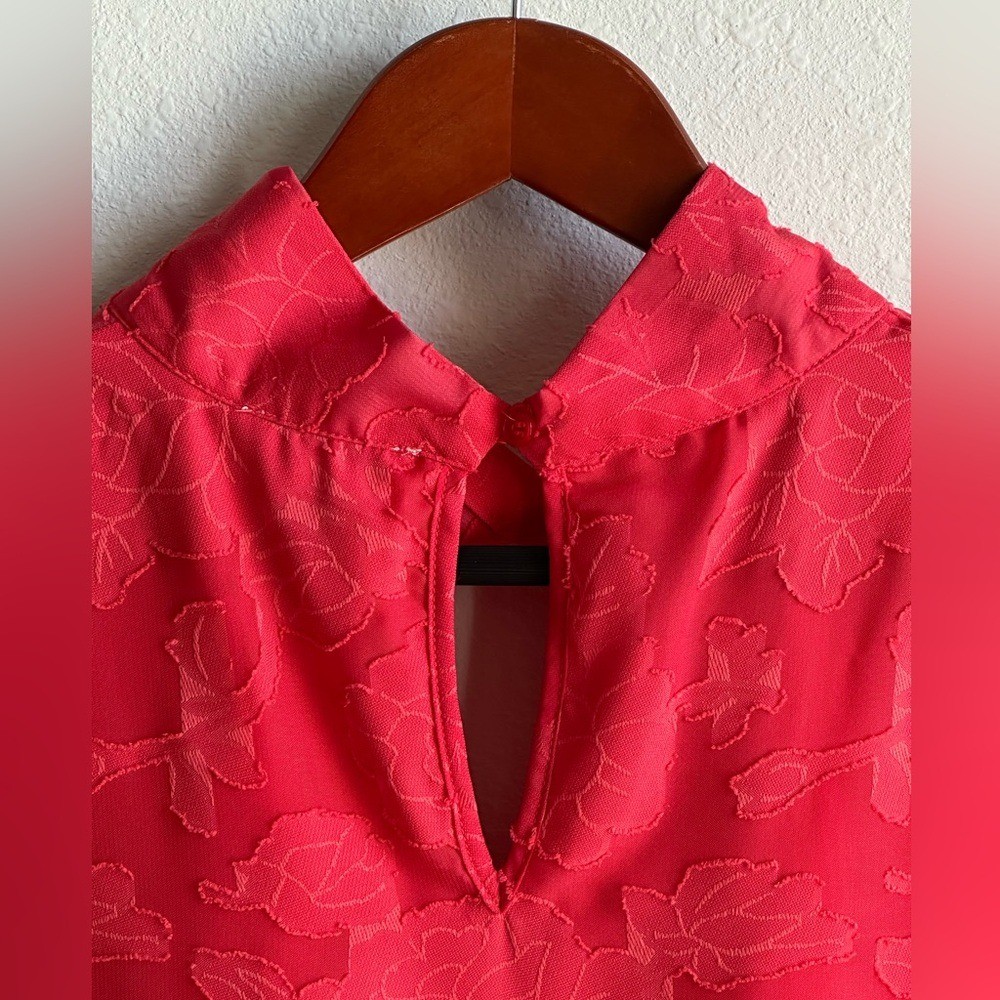 KENAR Bright Red Floral Sleeveless Keyhole Twisted Mock Neck Blouse Women’s XL