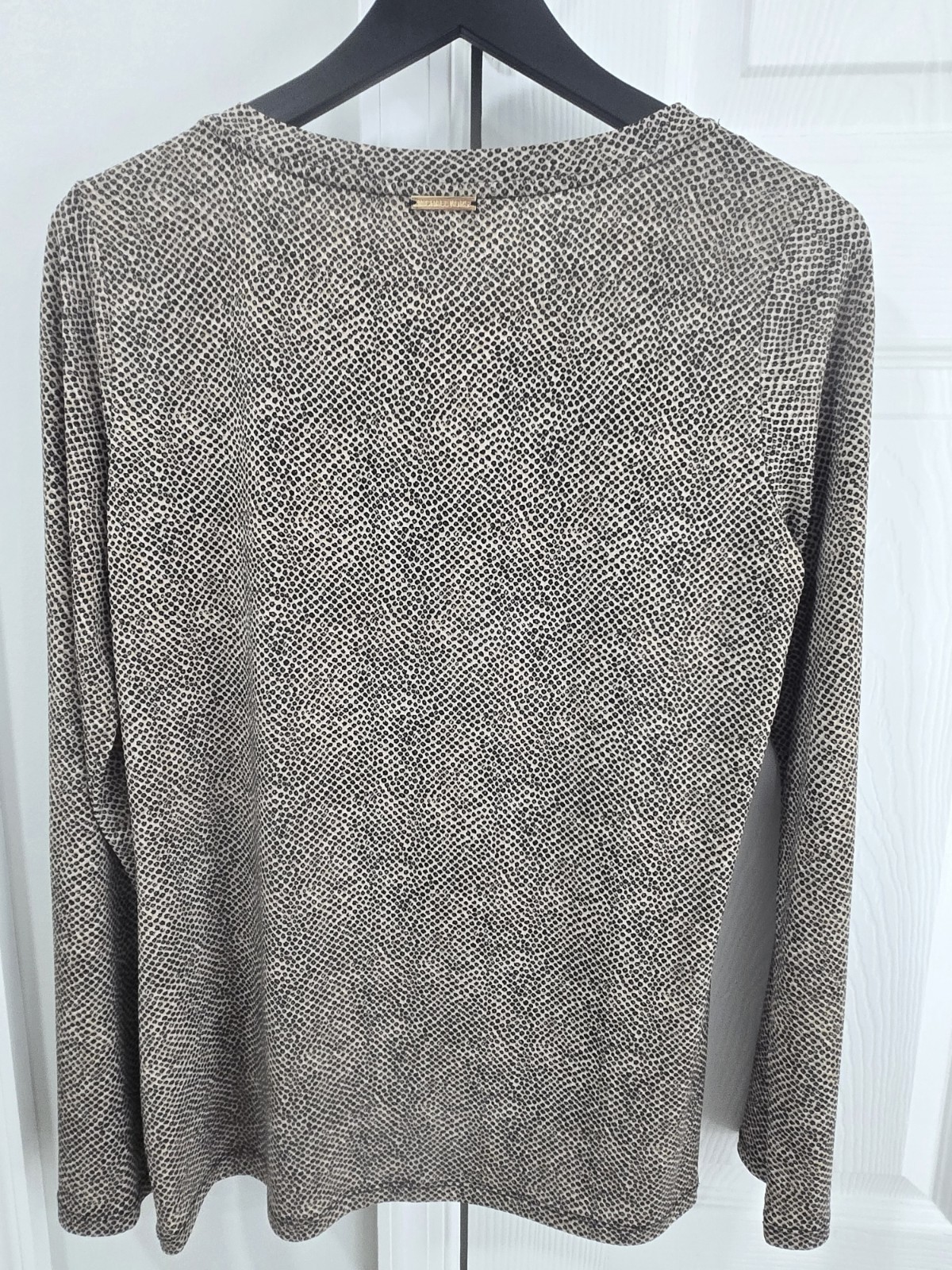 Michael Kors Gold Chain Slit Neck Animal Print Top Blouse Long sleeves Size M