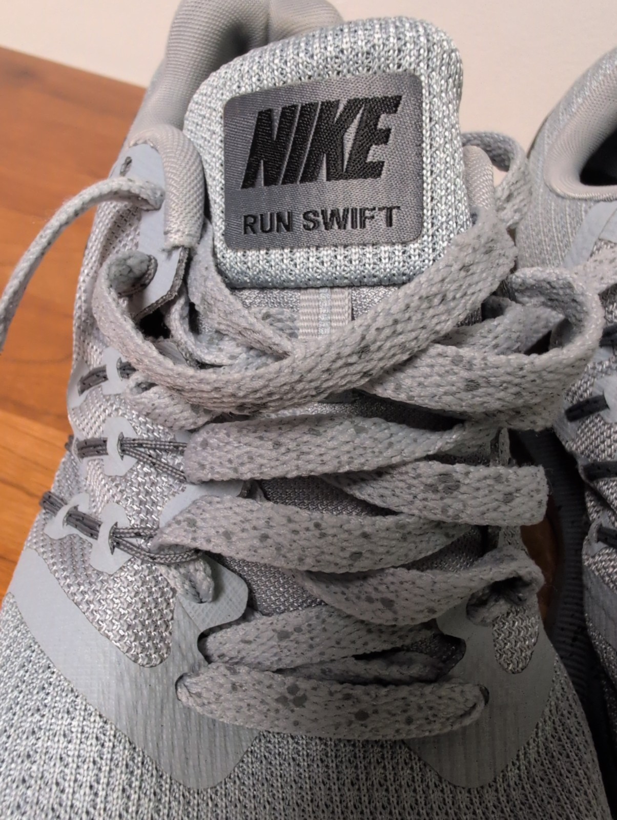 Nike Run Swift SE Athletic Running Shoes Wolf Grey/Black Men 8 Women 9.5