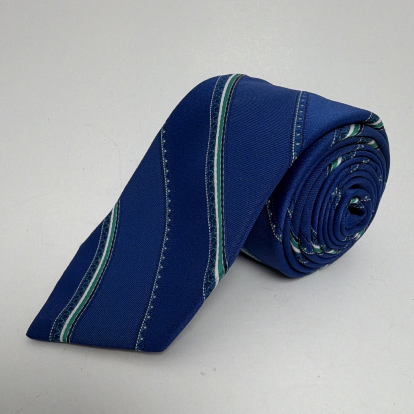 Envoy Men’s Blue Green White Striped Polyester Tie Classic Size 57-60″ x 3”046