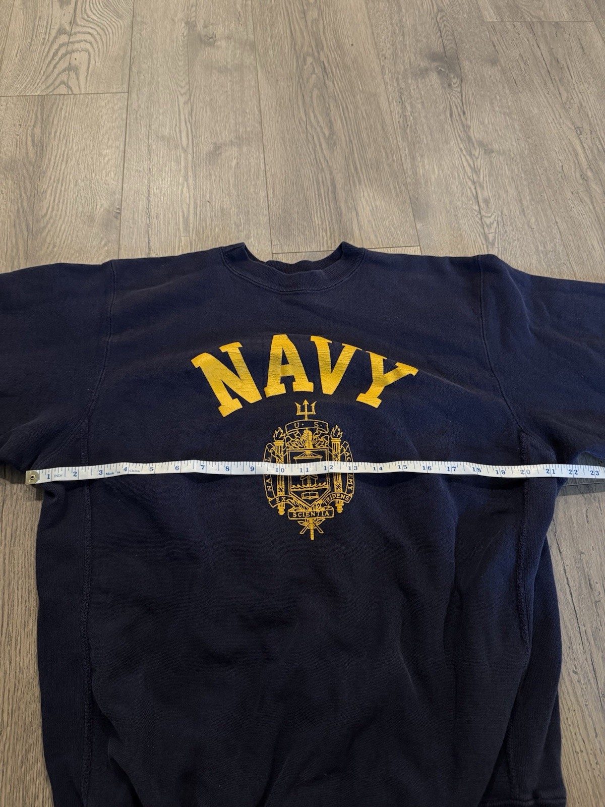 US Naval Academy MV Sports Pro Weave Crewneck Blue Sweatshirt Size Medium M