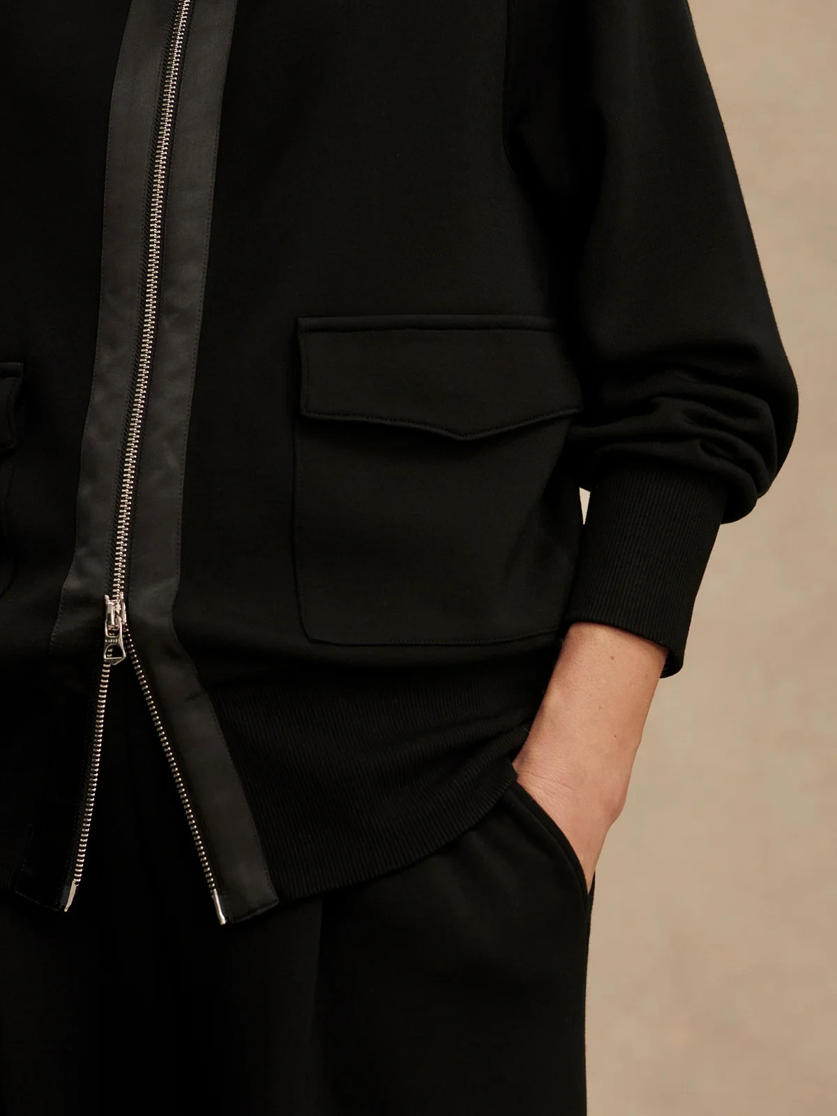 🧡*NWT*Varley Roxbury Zip-Through DoubleSoft® Fabric Women’s Size S – Black $178