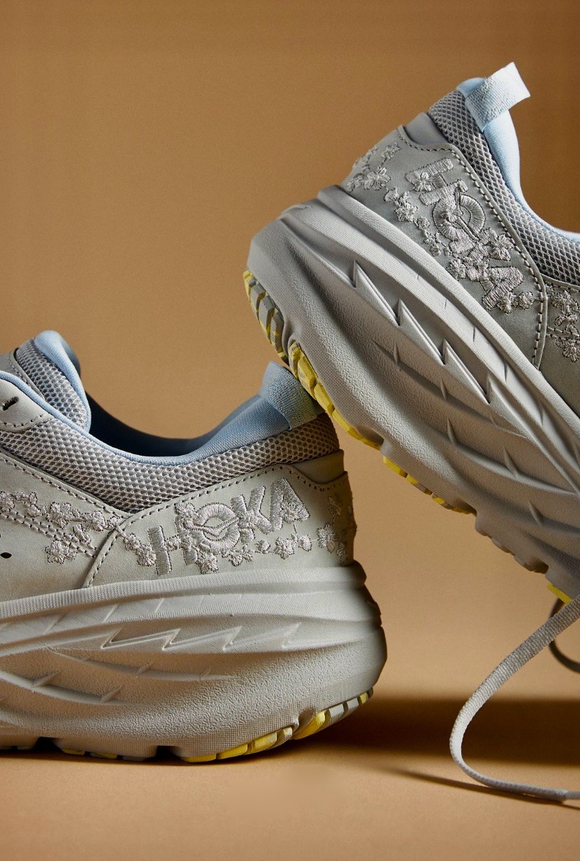 Free People HOKA Vibrant Bloom Bondi L Sneaker Stardust Gray 37 1/3 / US 6 NEW