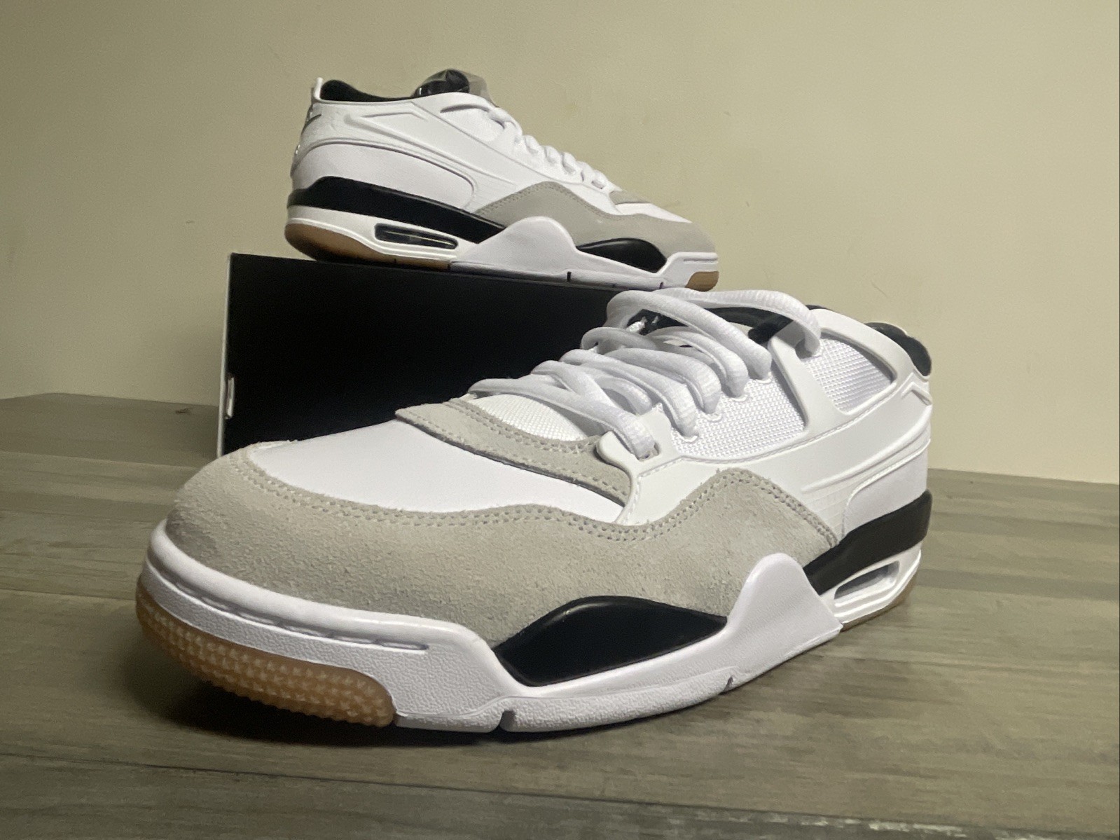 Nike Air Jordan 4 RM Military Black/White Sneakers FQ7939-110 Men’s Size 10.5