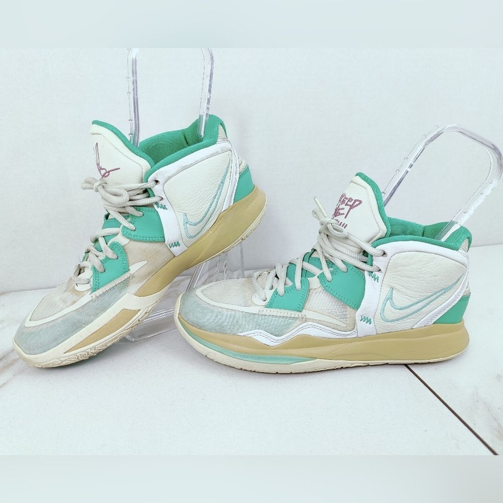Nike Men’s Sue Bird X Kyrie Infinity Golden Tribute Basketball Shoes Sneakers, 9