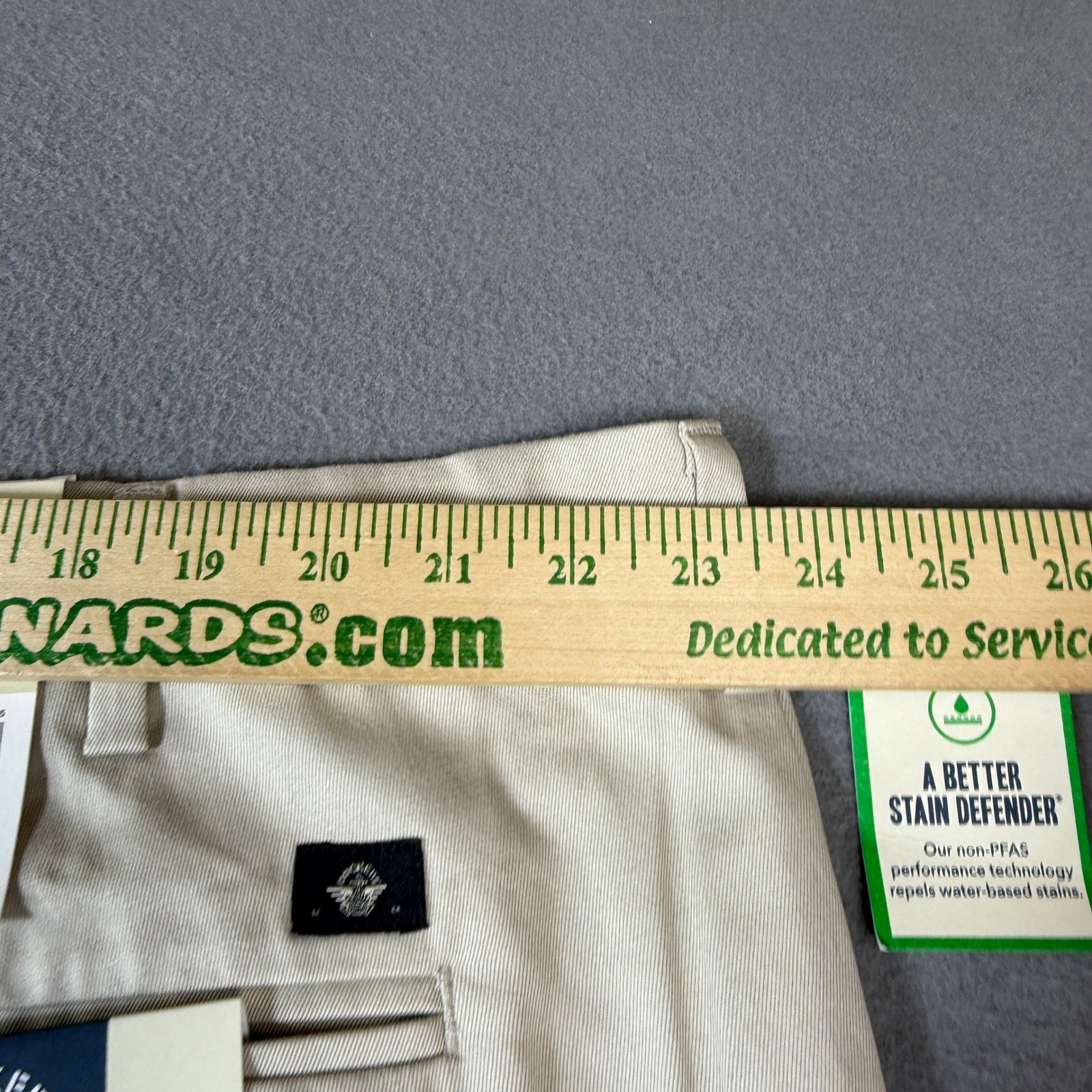 Dockers Signature Iron Free Khaki Mens 46×30 Big & Tall Classic Fit Tan Pants