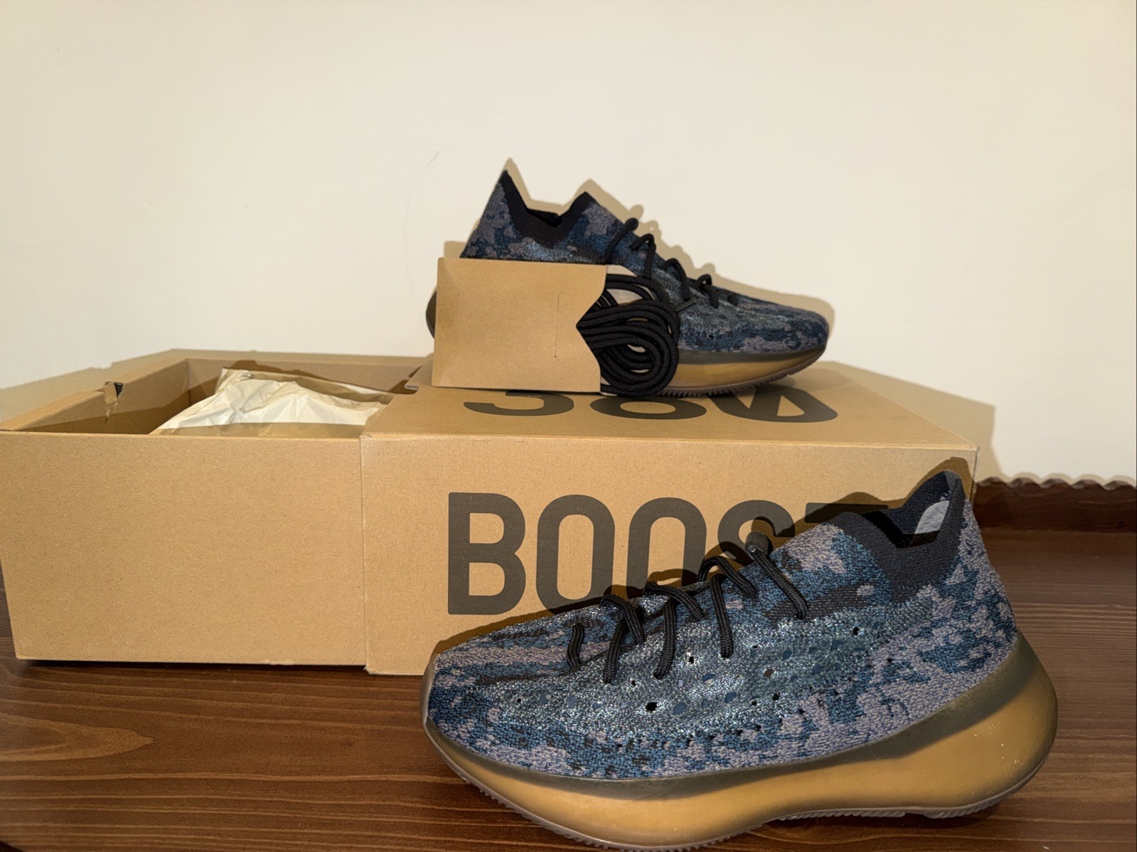 Adidas Yeezy Boost 380 Mens Blue Size 10 Brand New Never Worn