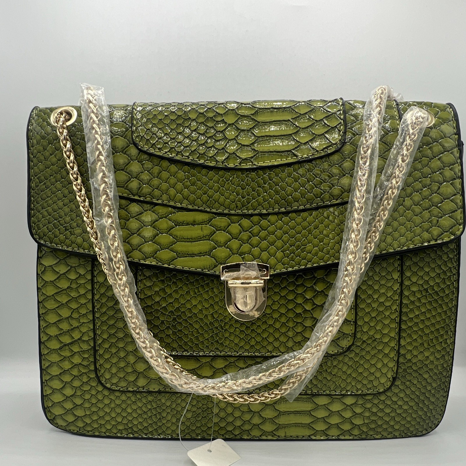 Mellow World Green Snake Print Shoulder Bag Gold Chain Strap Push Lock Pockets