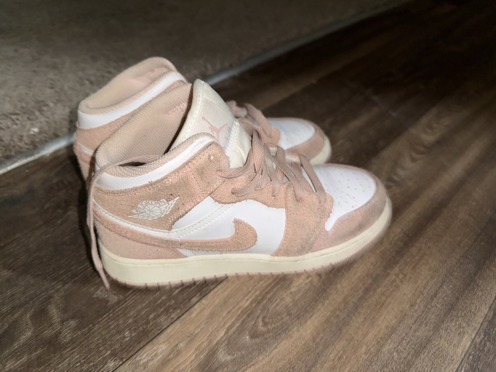Nike Air Jordan 1 Mid Pearl Pink White DQ8423-600 GS & Women’s Size 6.5, 5Y