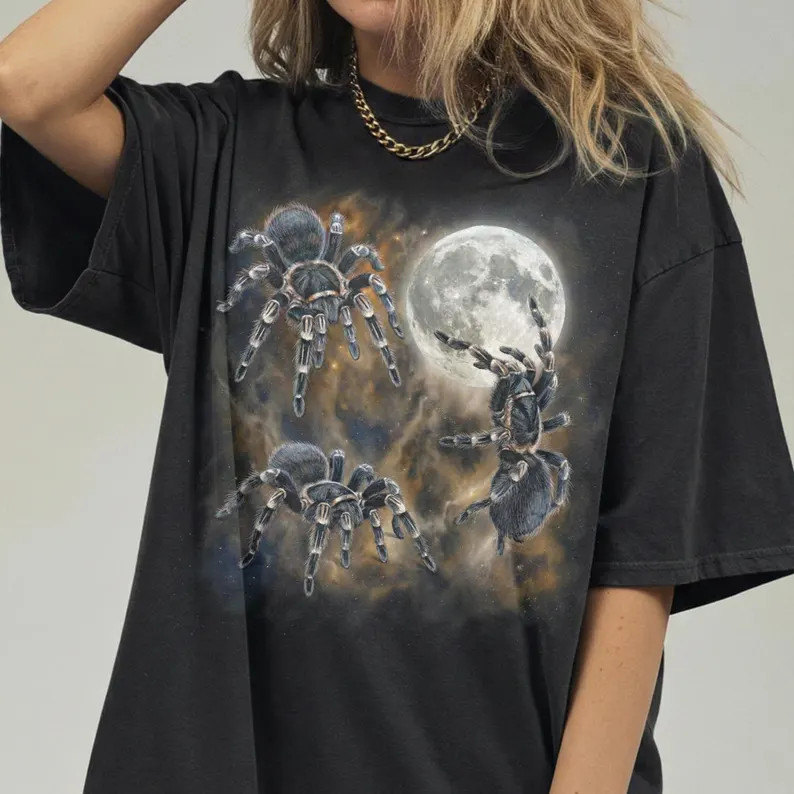 Comfort Tee Three Tarantula Moon Animal Insect Spider Graphic Gift