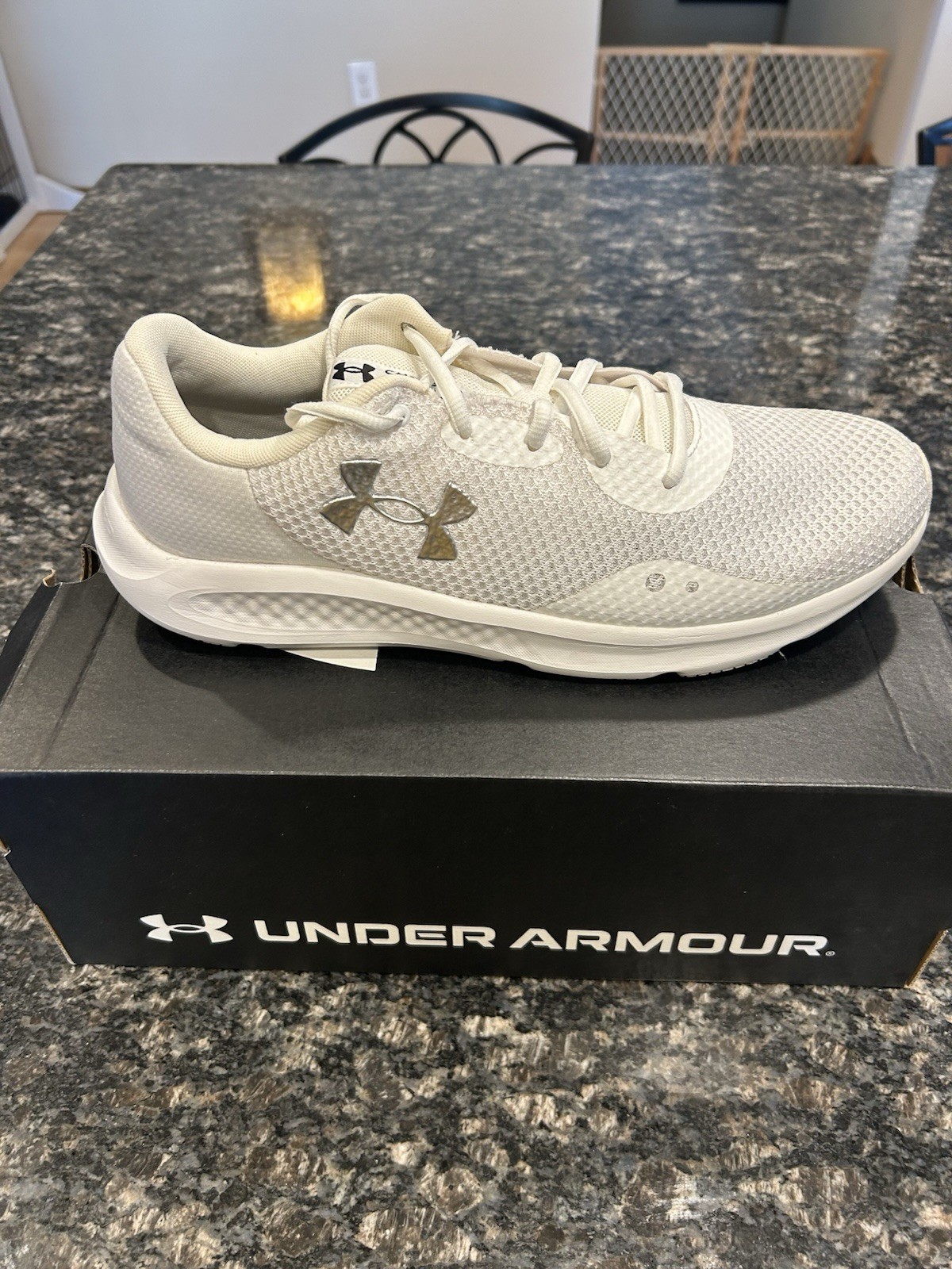 Under Armour Charged Pursuit 3 Shoes, White – Original Box Included – Size 11.5