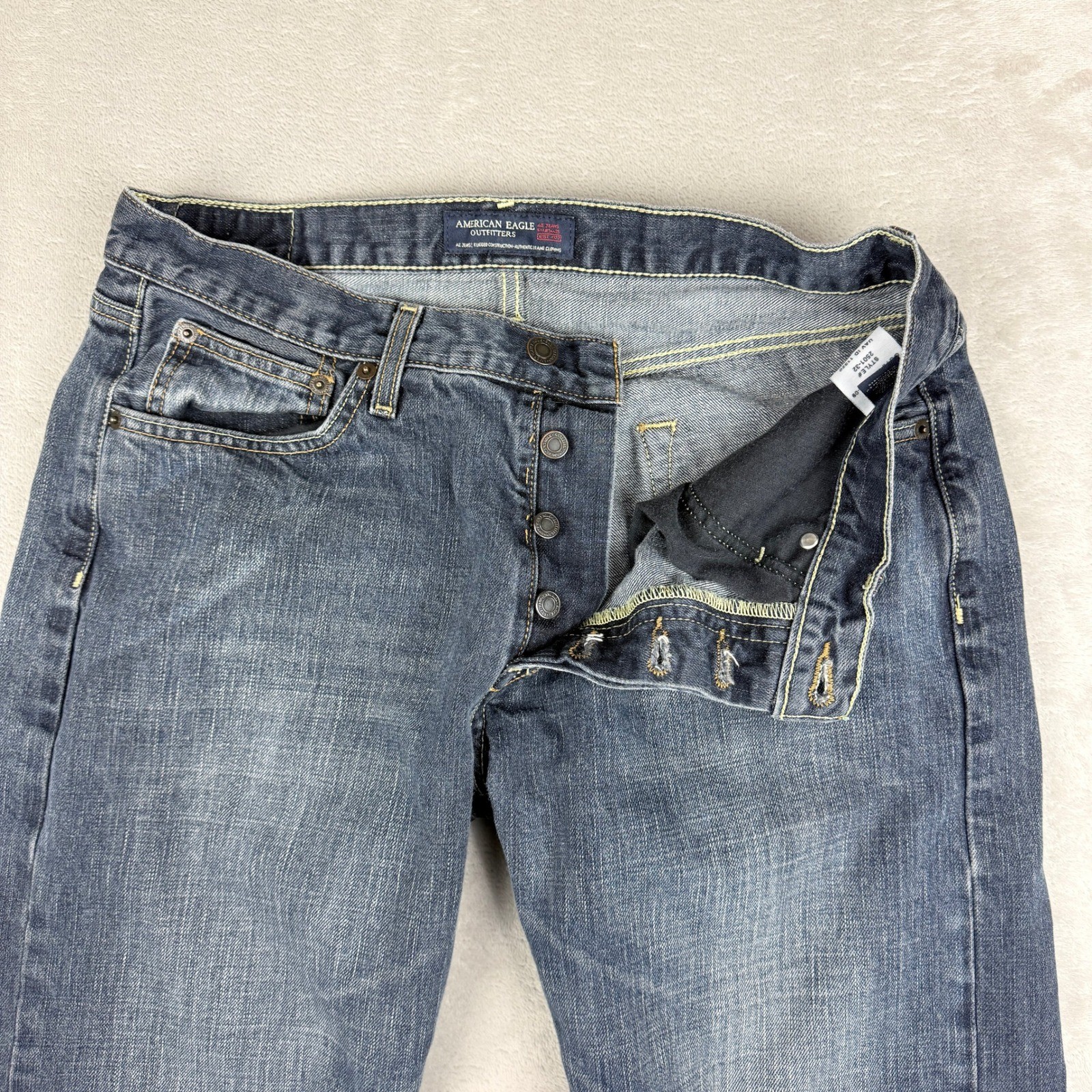 American Eagle Jeans Mens 32×32 Blue Straight Button Fly Y2K Rugged Workwear
