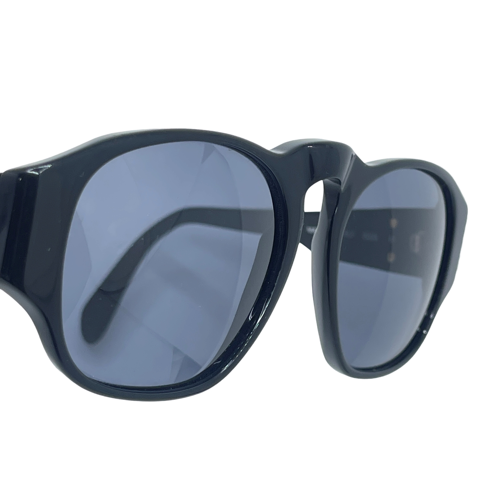 Authentic CHANEL Gold CC 0005 Sunglasses Black Jelly/Plastic #36635014