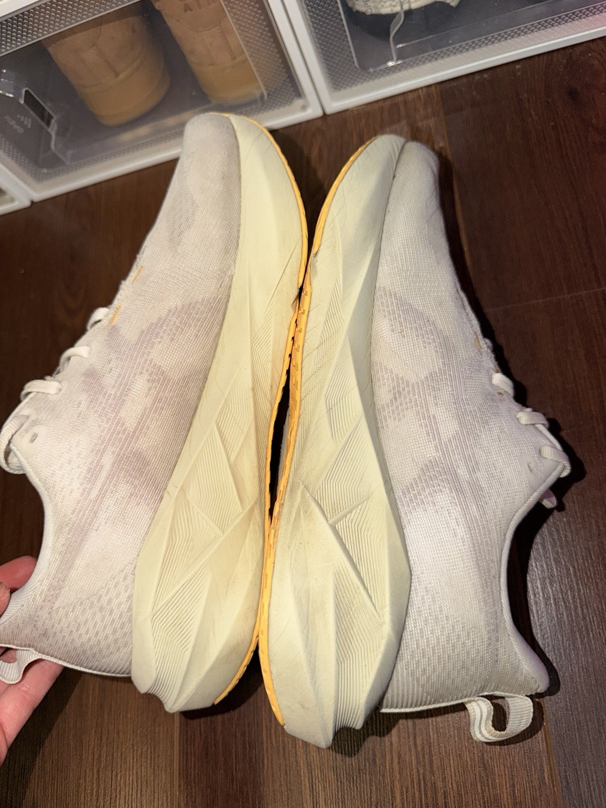 Size 9.5 – ASICS Nova Blast 5