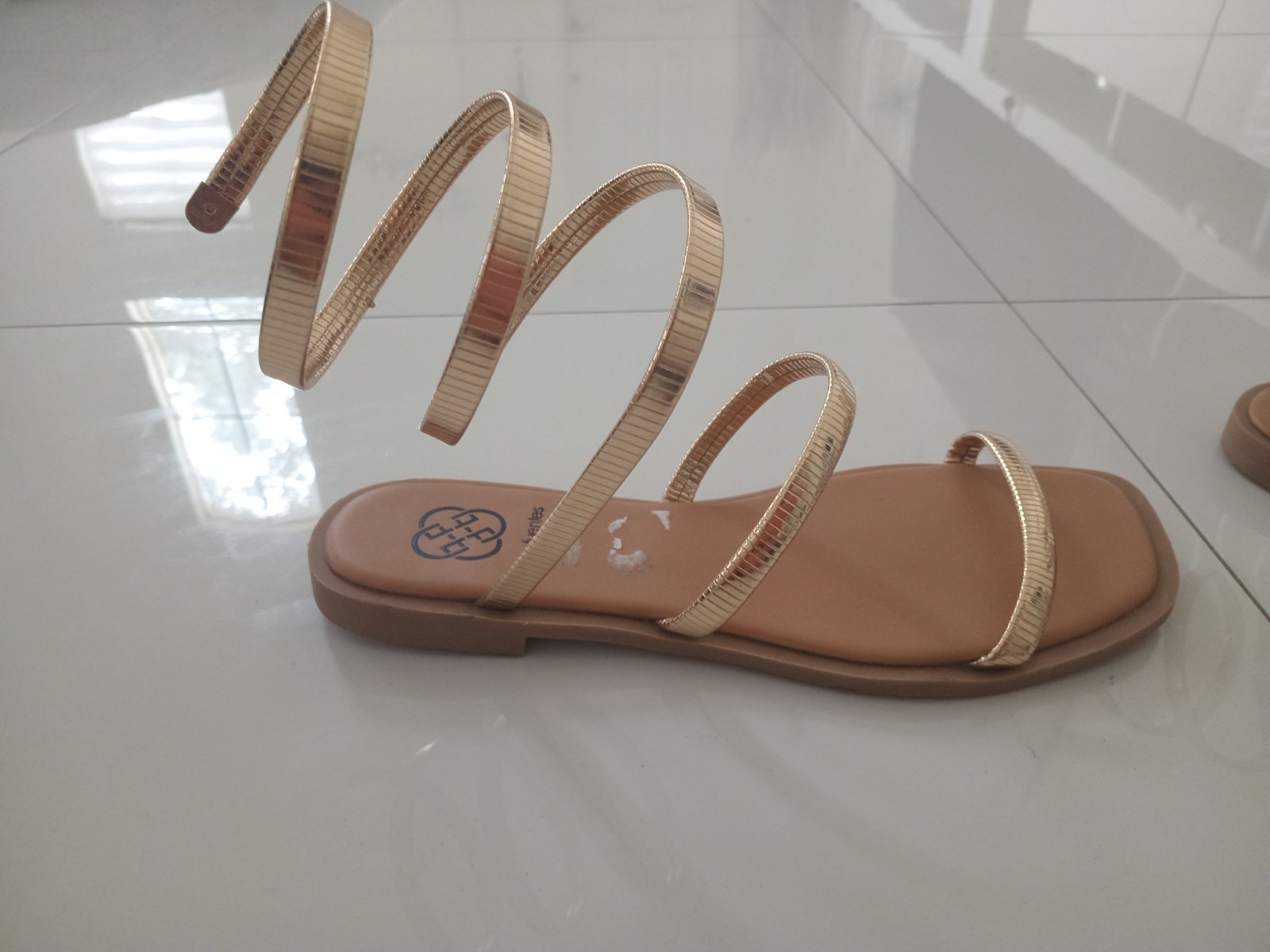 Daisy Fuentes Gold spiral ankle-wrap Sandals Shoes Ancient Greek Style Sz 8M