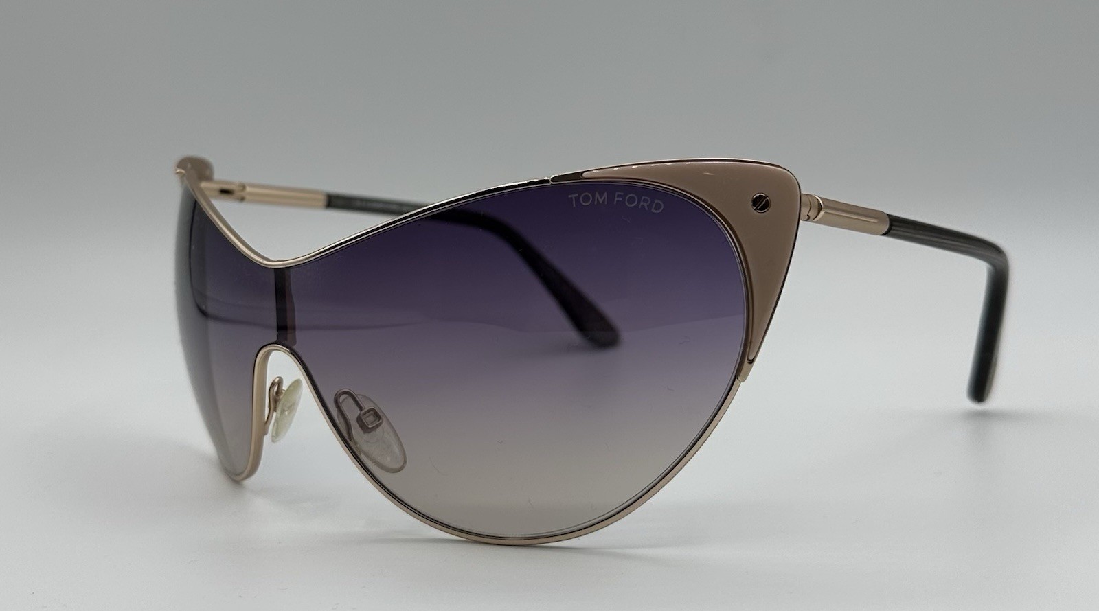 Authentic TOM FORD Vanda TF364 74B Nude Gold Women’s Sunglasses 137mm F3