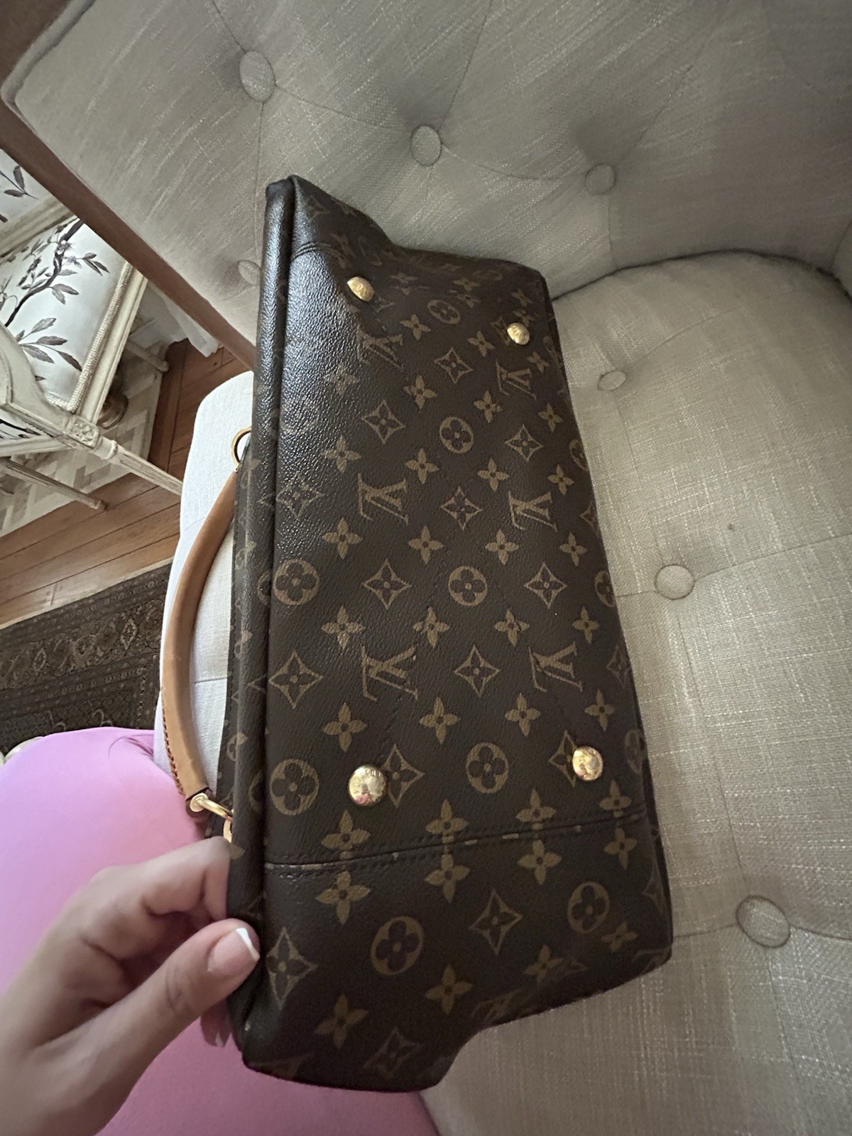 Louis Vuitton Artsy Monogram Canvas MM Shoulder Bag, Authentic Excellent