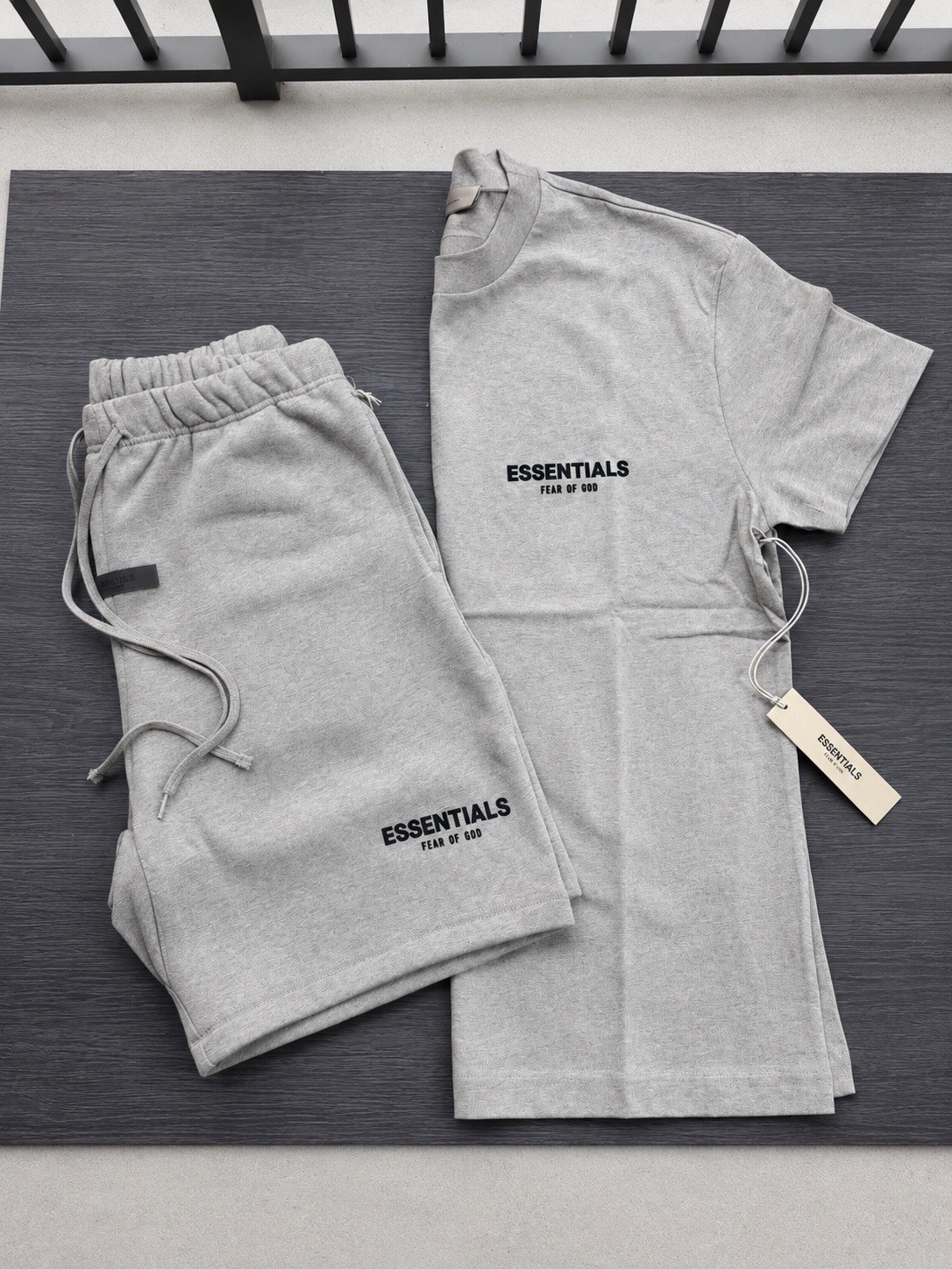 Essentials Fear of God Men’s 2pc T-Shirt & Shorts Set Logo Drawstring Pockets
