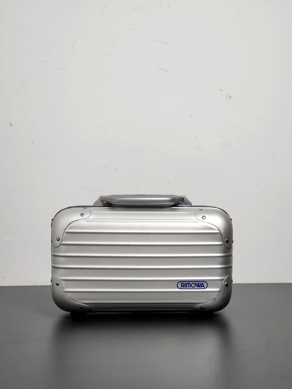 Genuine RIMOWA Silver Integral PICCOLO Mini Case/Handbag – (pre-LVMH) FULL SET!