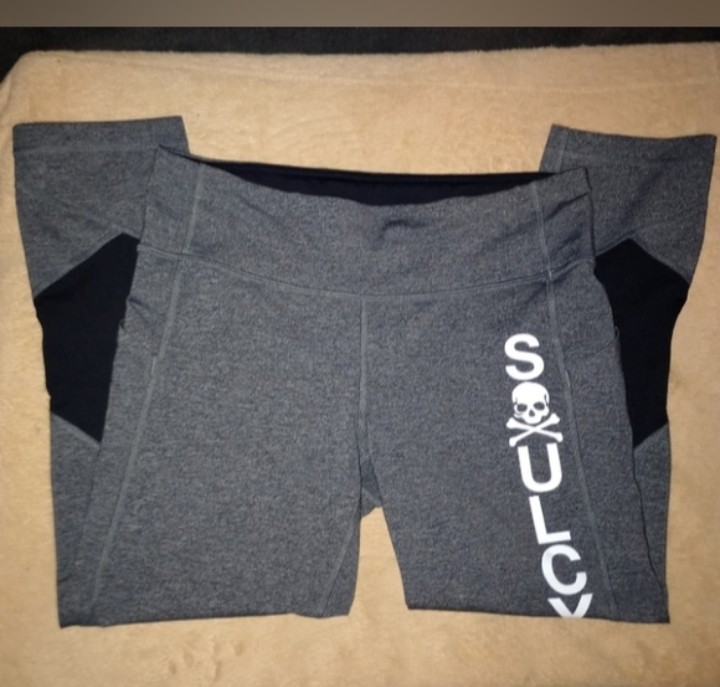 Soul by SoulCycle Cropped Gray/Black Ankle Leggings Mesh Zip Pocket Logo Size 8