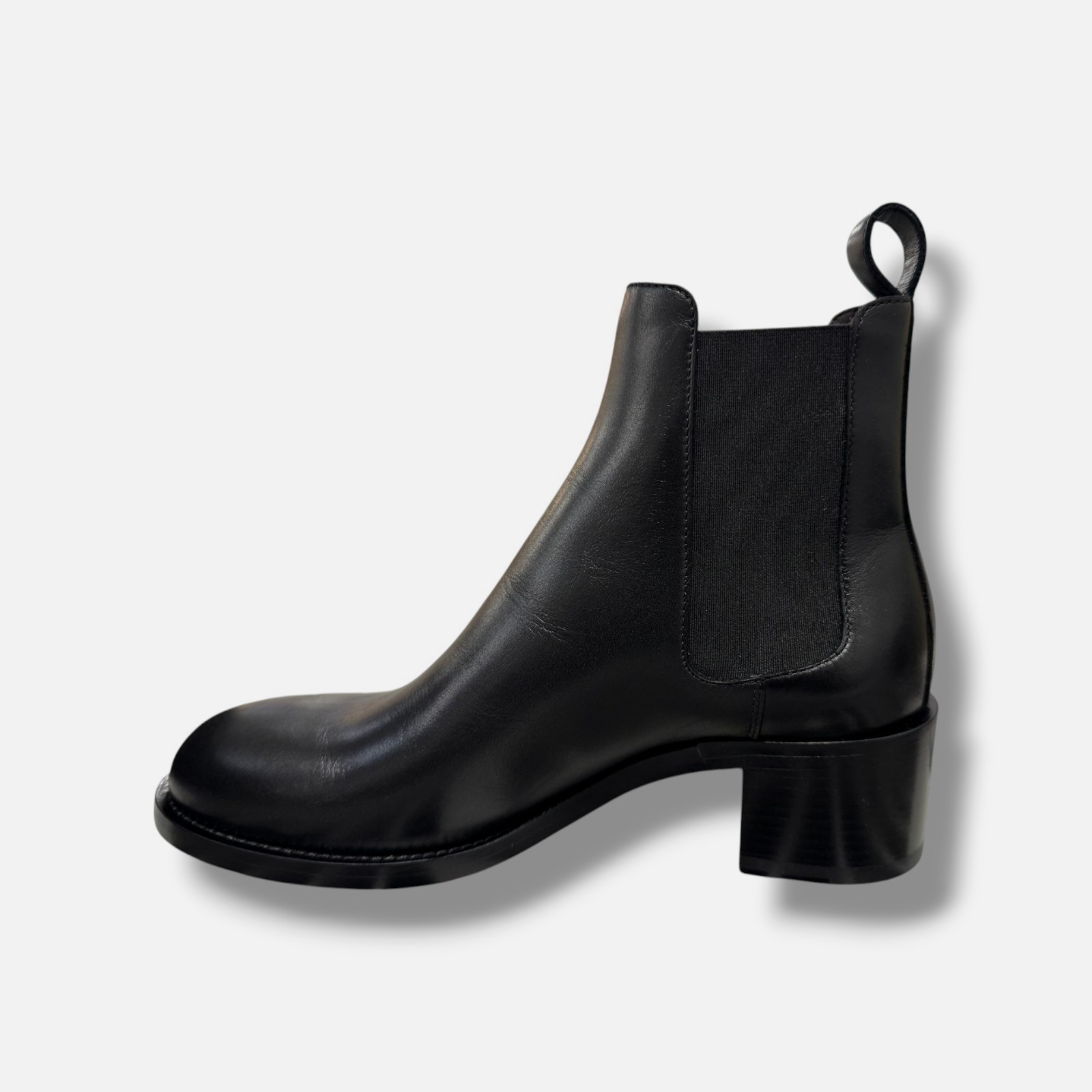 THE ROW Women’s Black Nobilis Leather Chelsea Boots Shoes Size EU:37.5 US:7.5