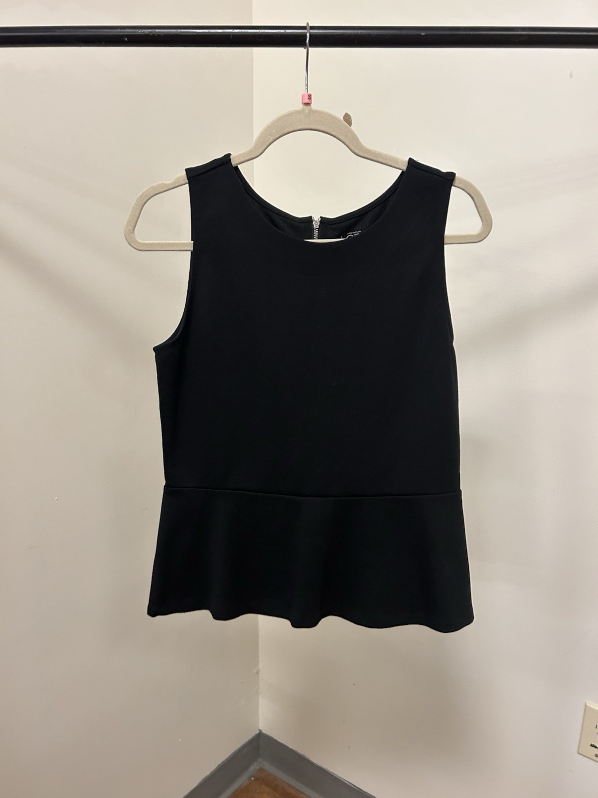 #4 Ann Taylor Loft Size Small Black Tank zip Up Back Sleeveless W Ruffle Bottom