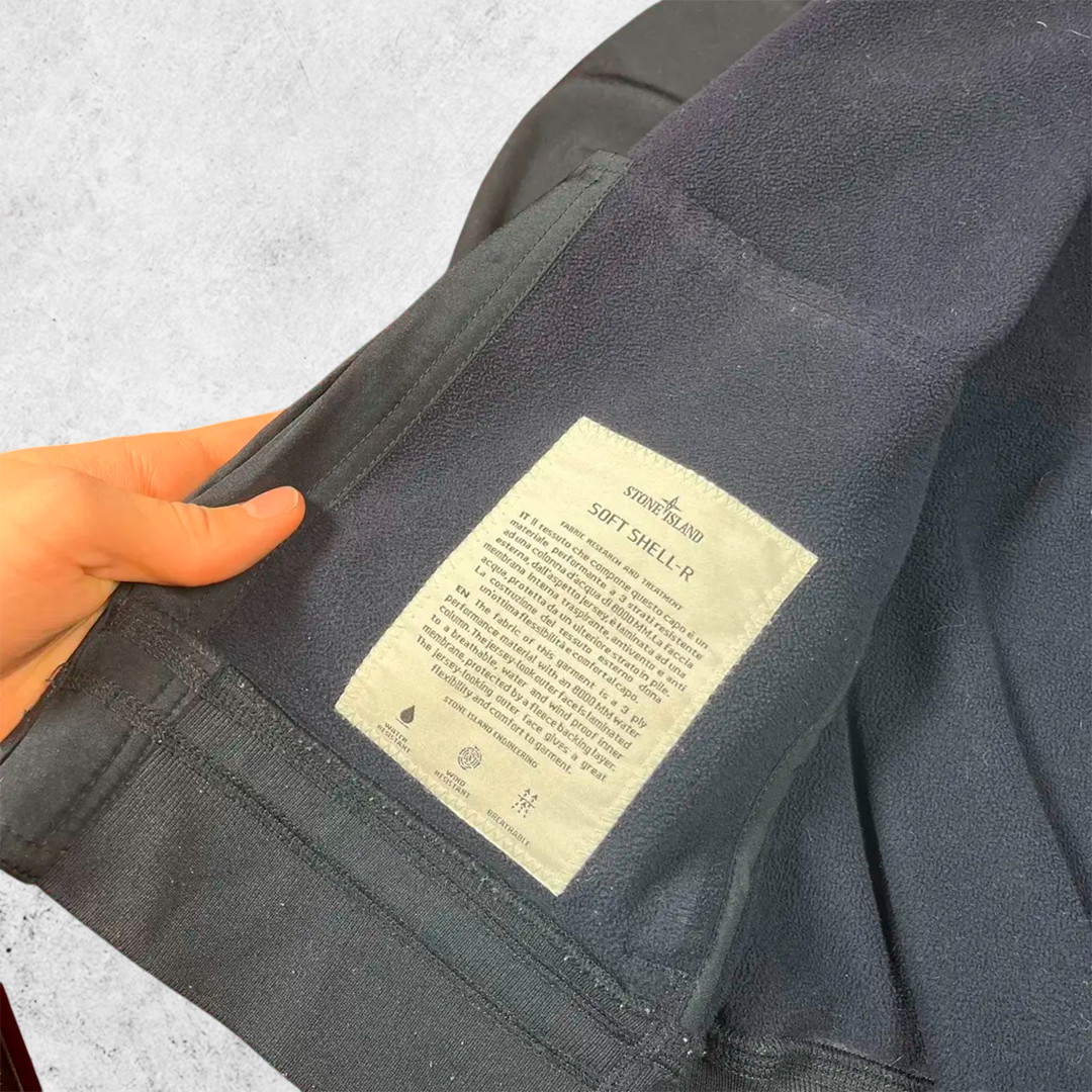 Stone Island Soft Shell-R Hooded Jacket Navy Blue Water Wind Resistant AW17