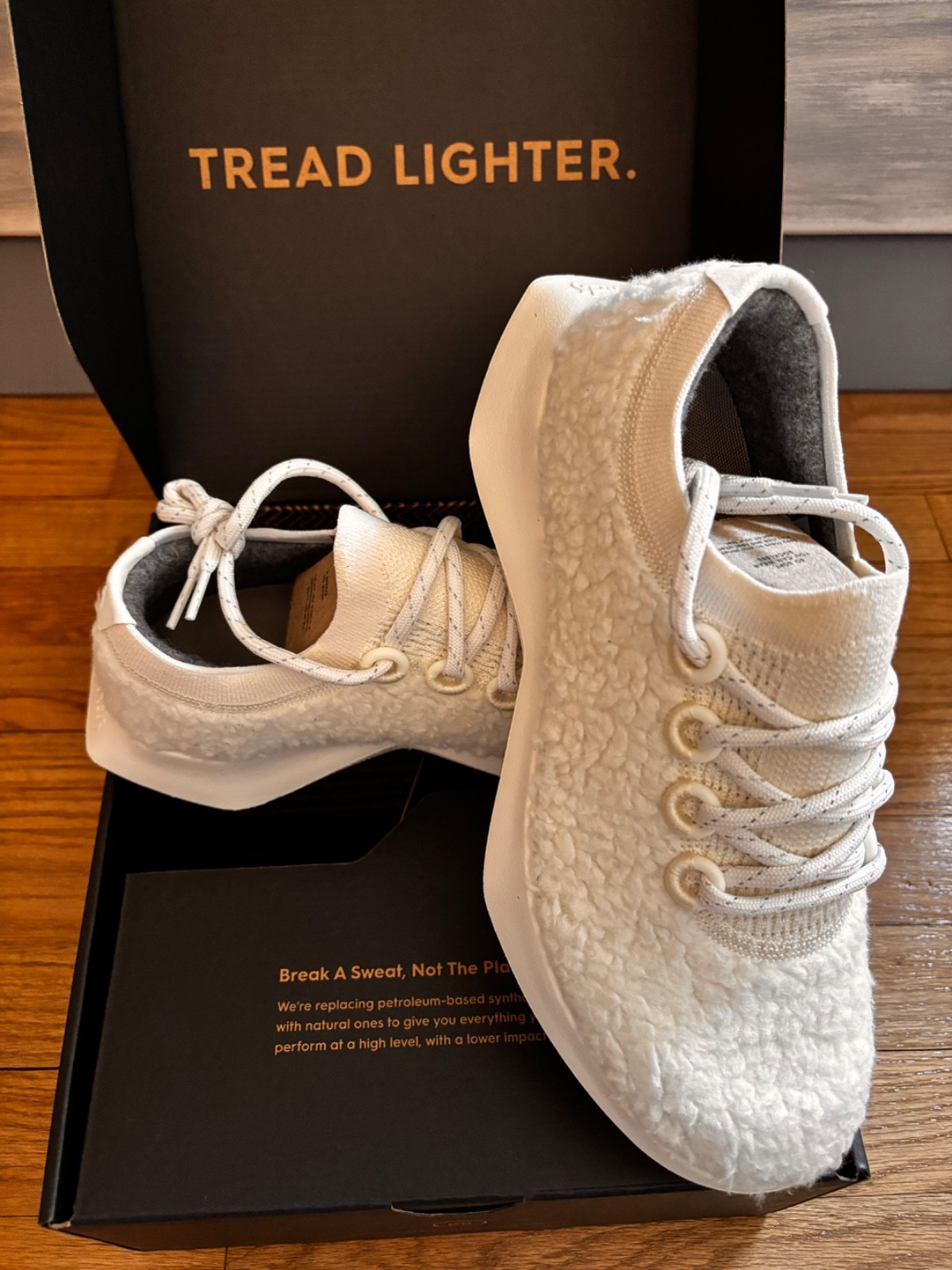 Allbirds Women’s comfort shoes size 9.5 NEW. White super cozy wool