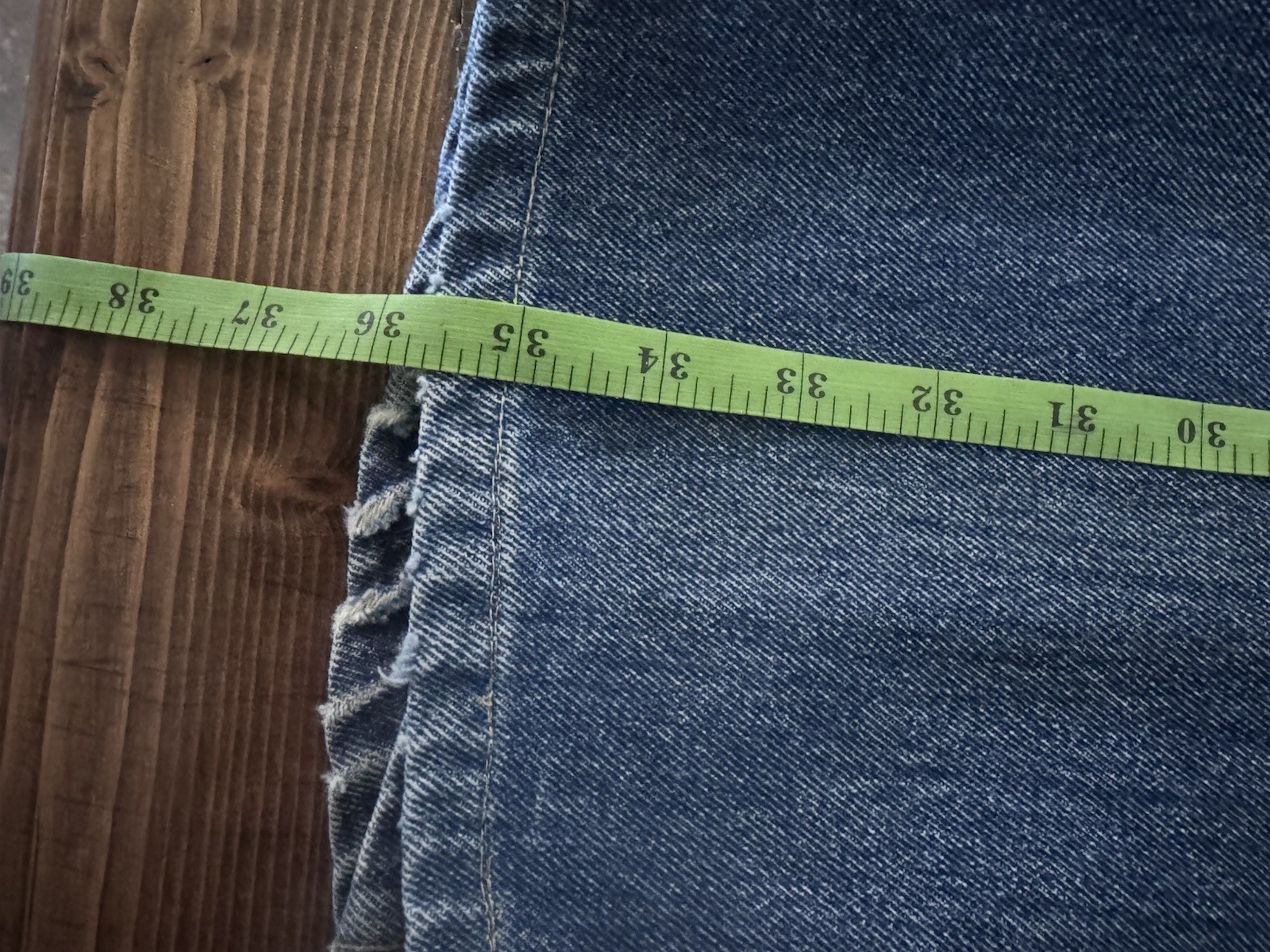 Levi Strauss & Co. 517 Quality Denim Jeans with Rivet Detailing 33×30