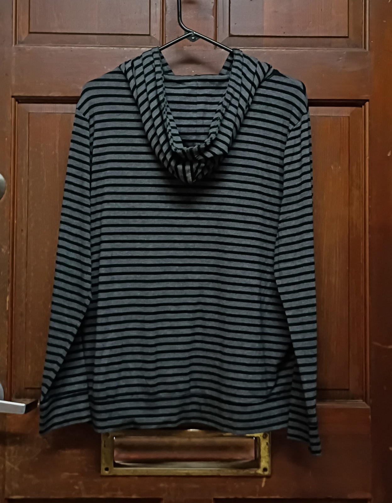 Old Navy Black & Gray Striped Pullover Lightweight Hoodie Women’s Size XL