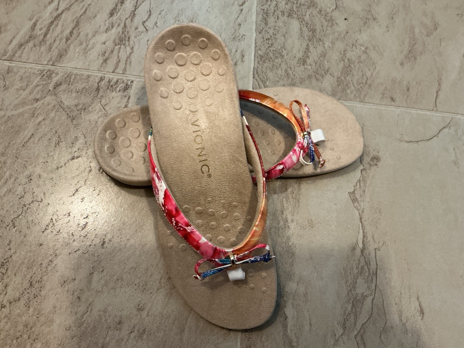 New Vionic Bella II Floral Print Toe Post Flip Flops Sandals Women 9