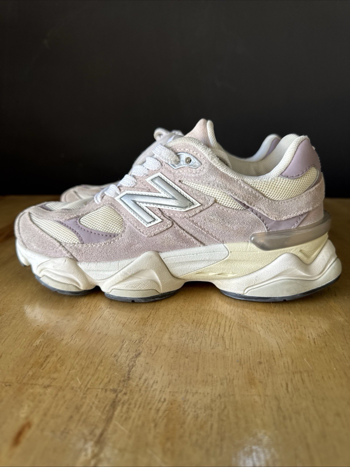 New Balance 9060 December Sky Pink Suede Grey Used Sz 3.5