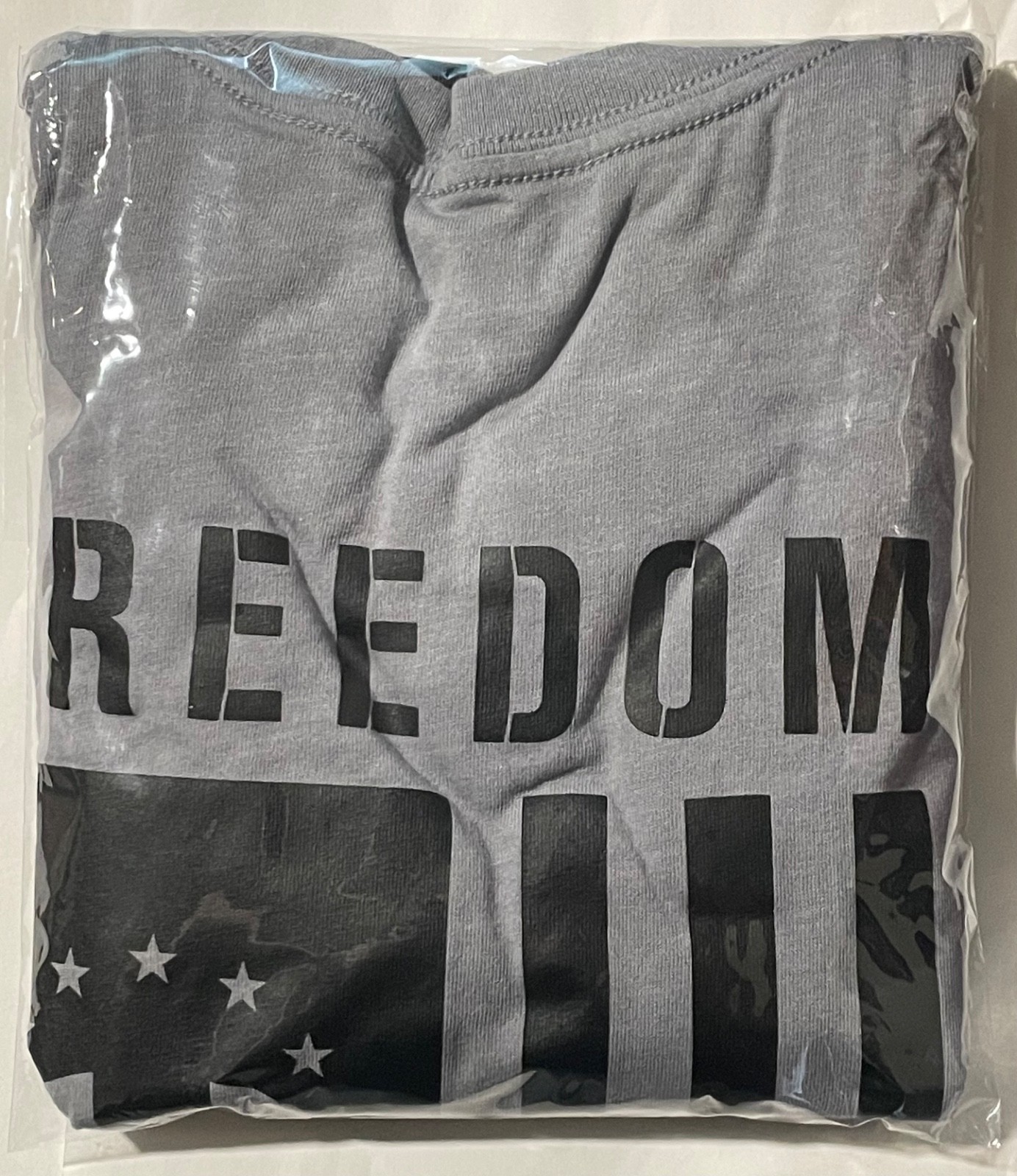 Under Armour NEW MENS MEDIUM UA Freedom Flag T-Shirt GRAY BLACK UA# 1333350-035