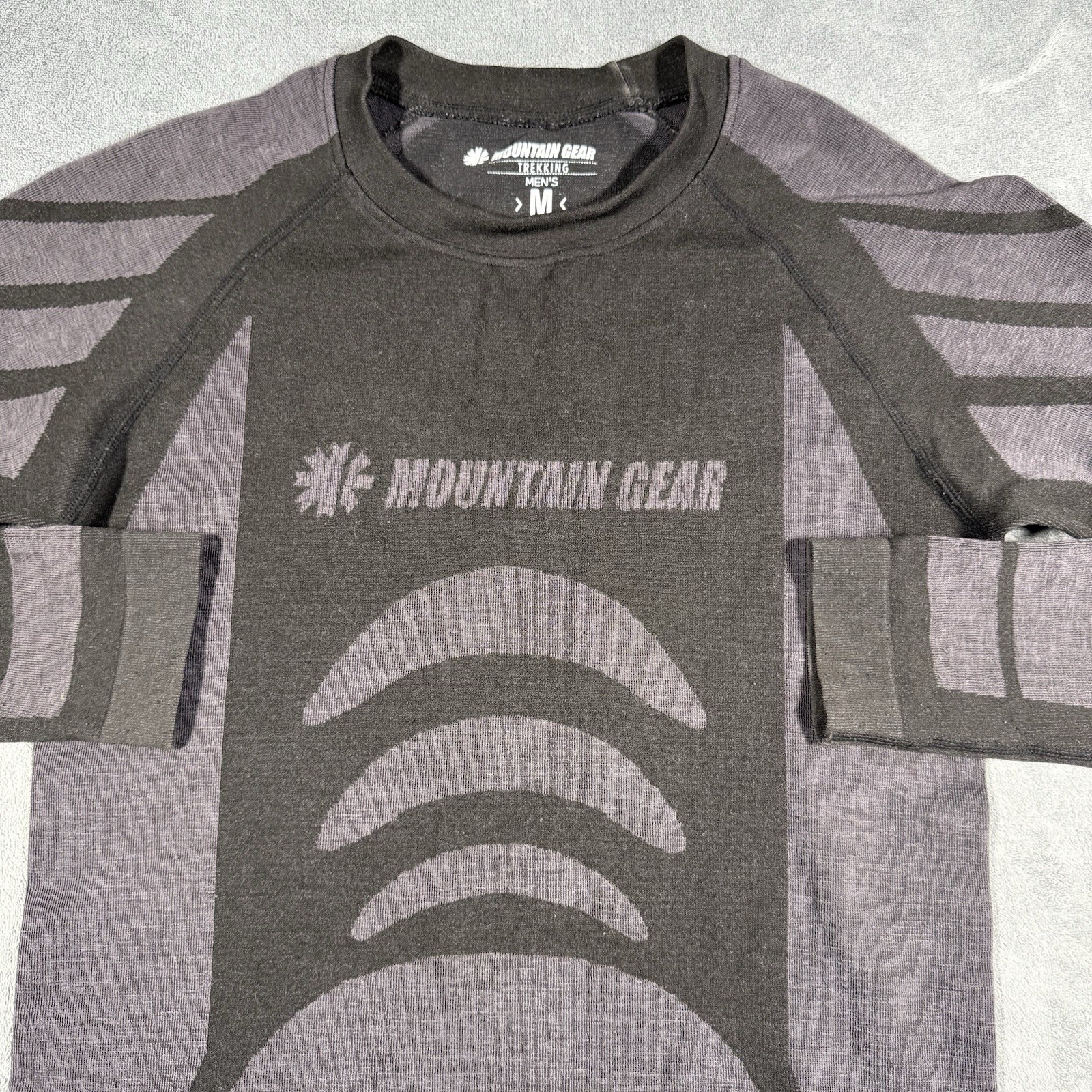 Mountain Gear Trekking Merino Wool Blend Gorpcore Base Layer Top Men’s Medium