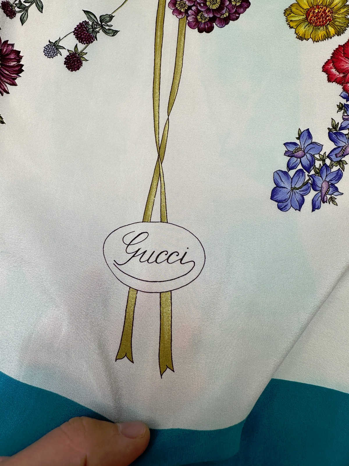 Vintage Gucci Botanical Floral Silk Scarf Hand Rolled Italy 82cm Archive