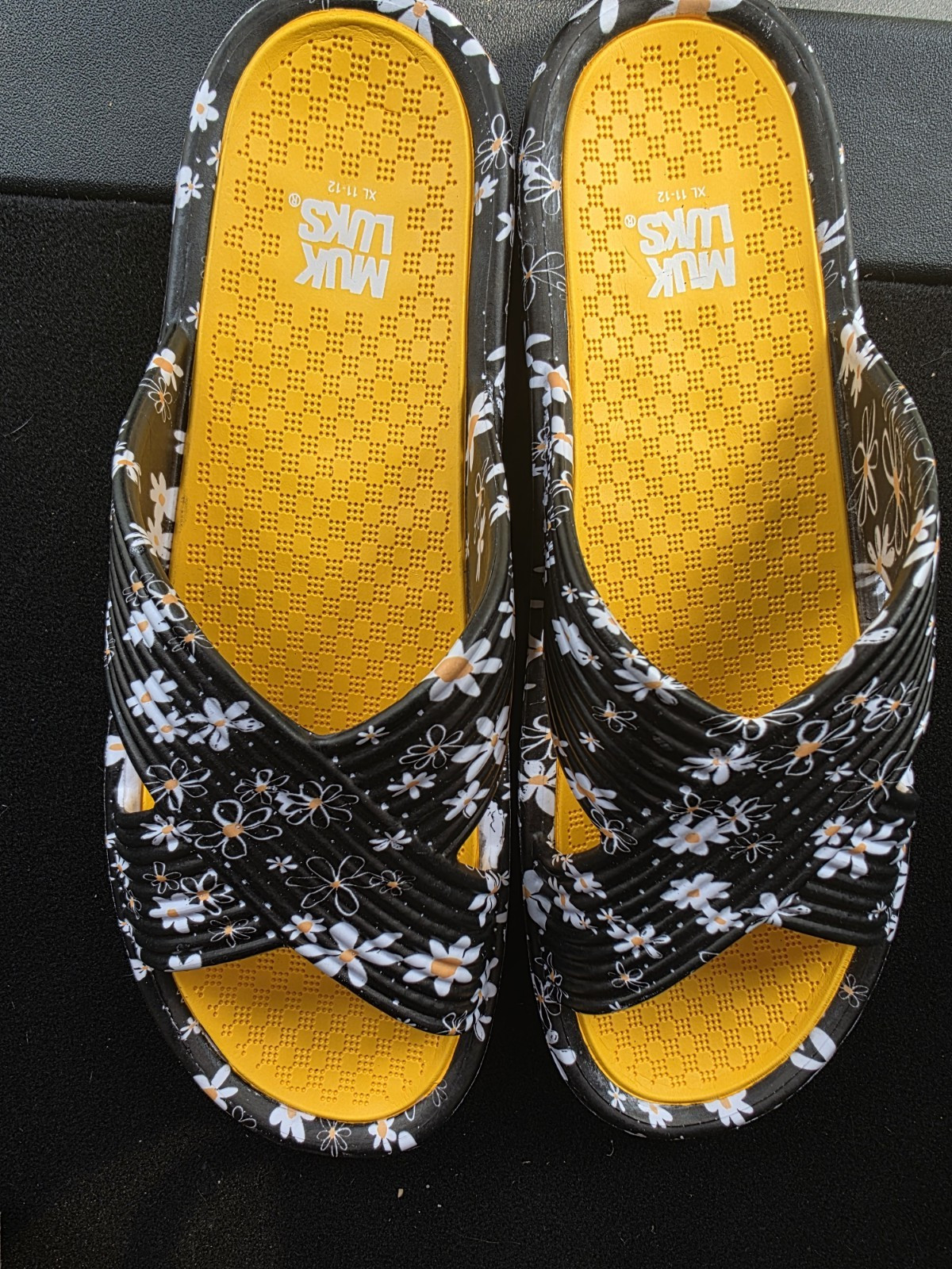 MUK LUKS Women’s Slip-On Sandals Floral Black/Yellow/White US 11-12 EU43
