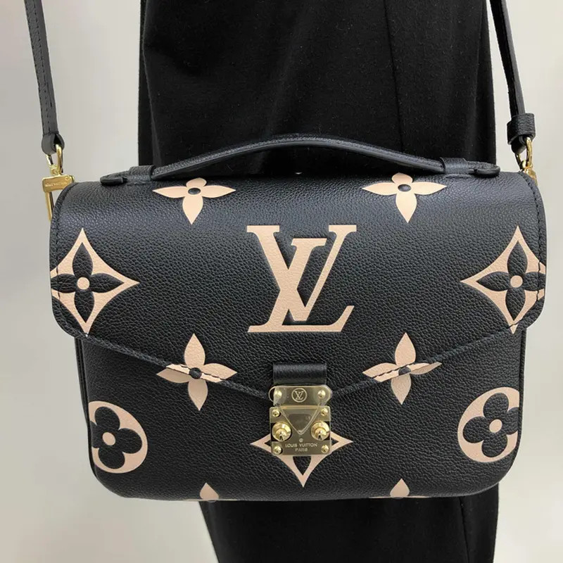 LOUIS VUITTON Pochette Metis Crossbody Bag Regular Women’s 9.8×2.7×7.4 in