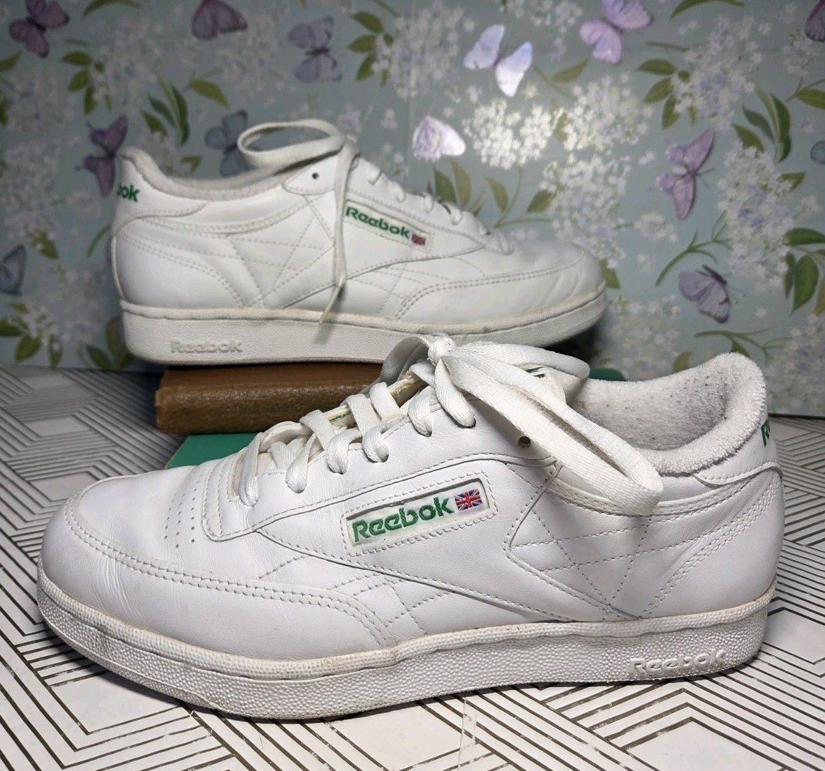 80s Reebok Classic Club C 85 Vintage Tennis Shoes White & Green colorway US M 9