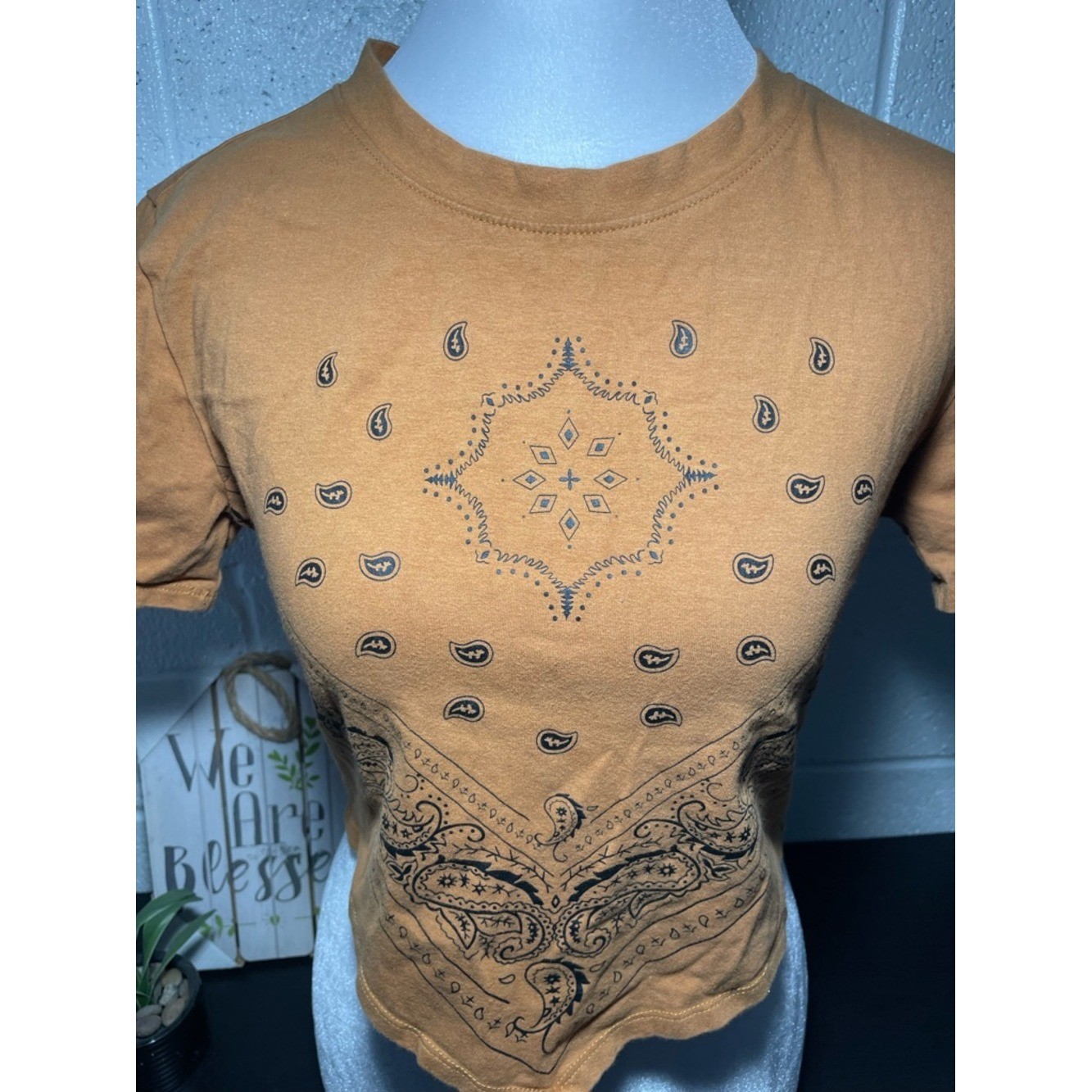 Forever 21 Mustard Bandana-Print Crop Tee