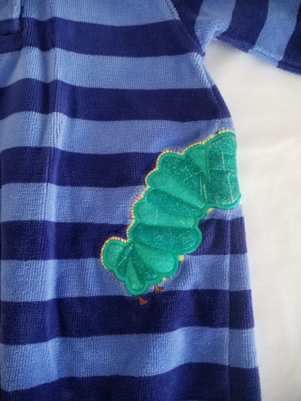 Vintage Eric Carle Very Hungry Caterpillar Body Suit Romper Blue 6-9 M Carter’s
